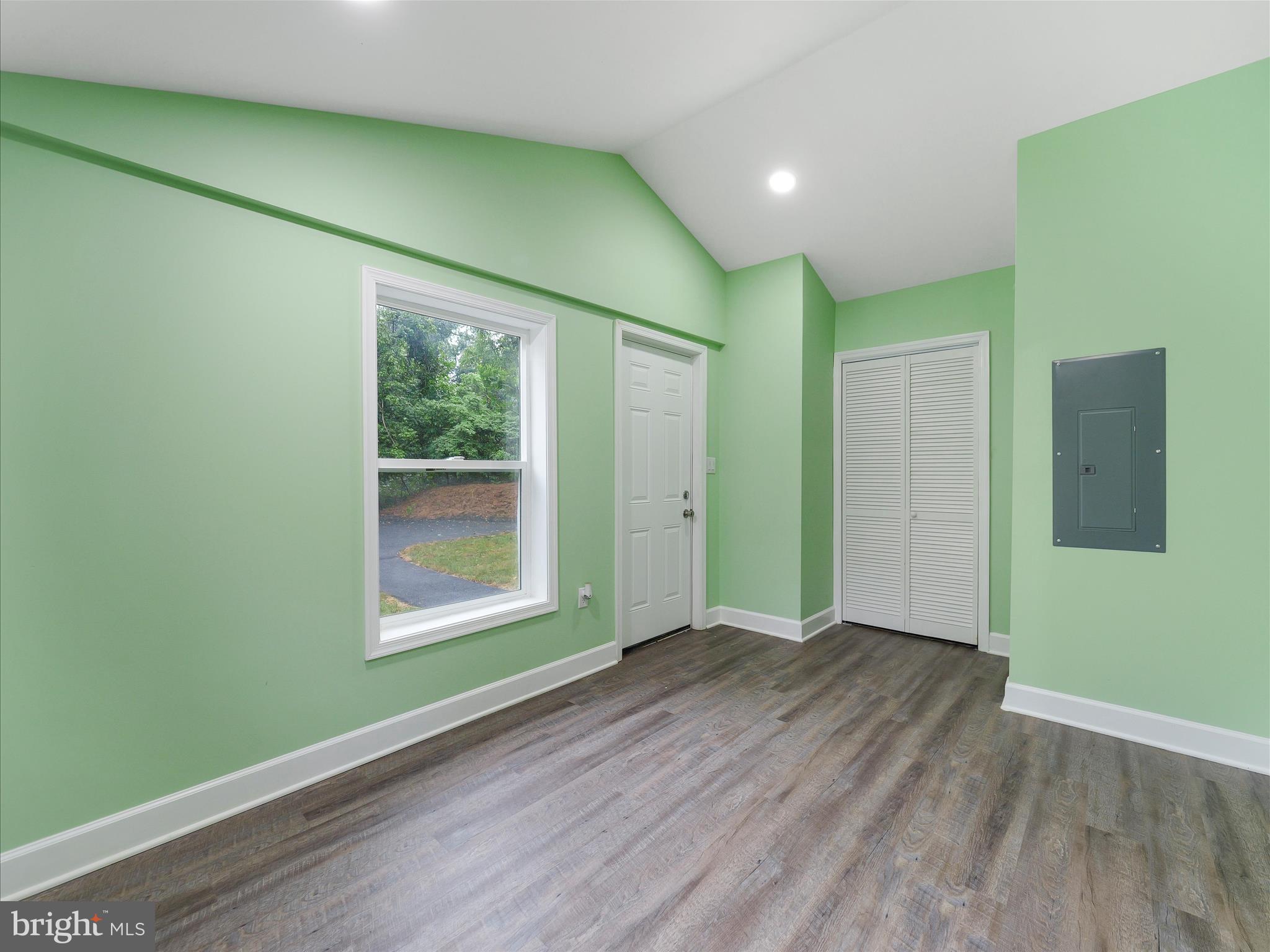 SHANNONDALE - Residential