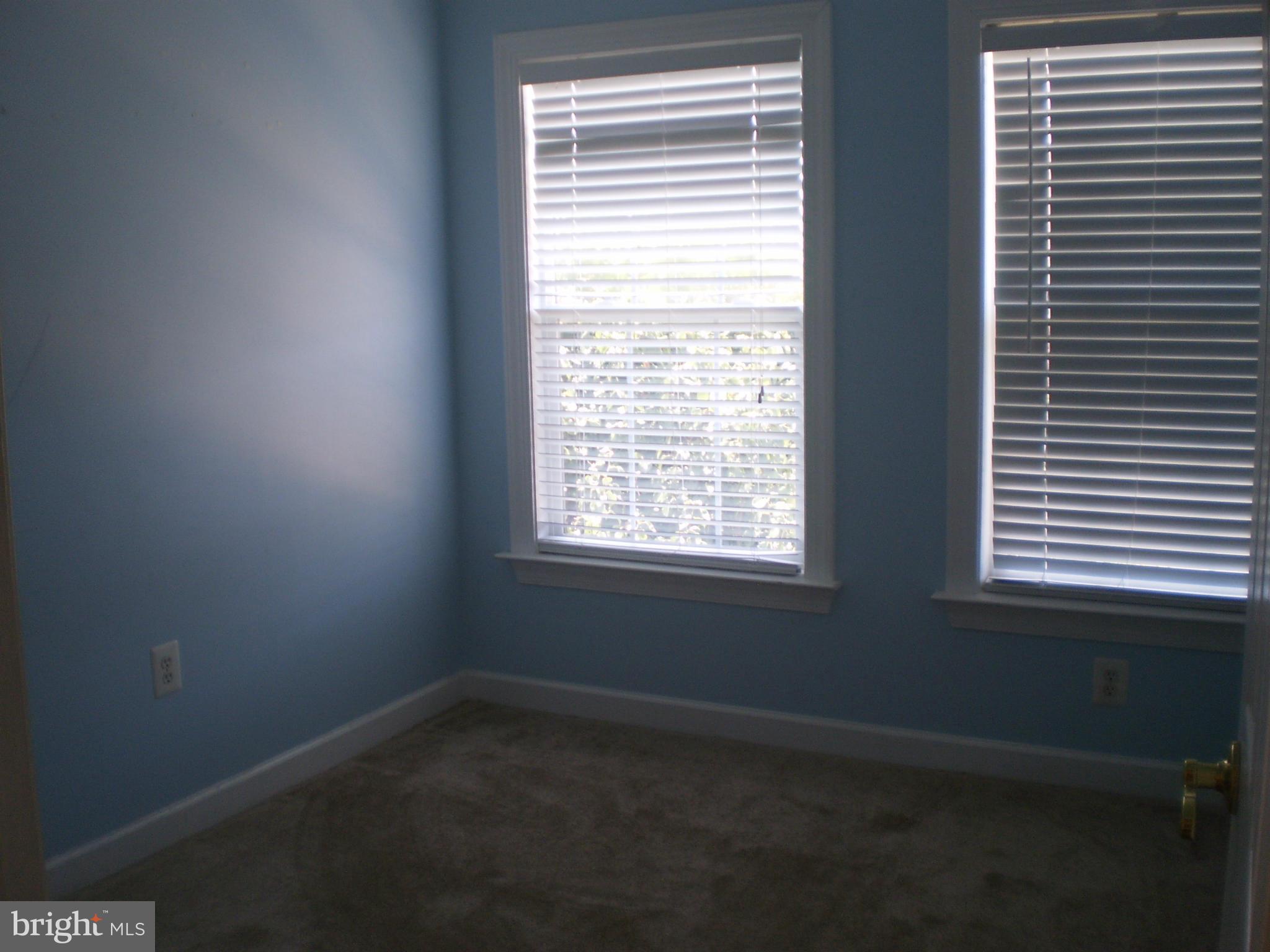 RIVERSIDE STATION - Residential Lease