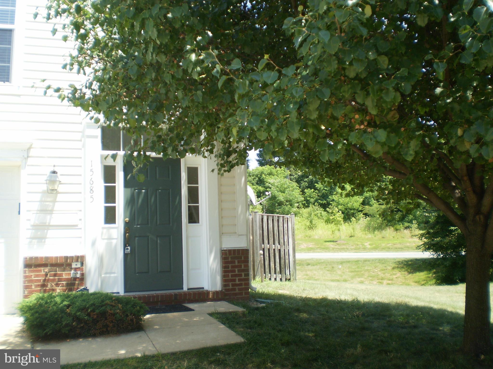 RIVERSIDE STATION - Residential Lease