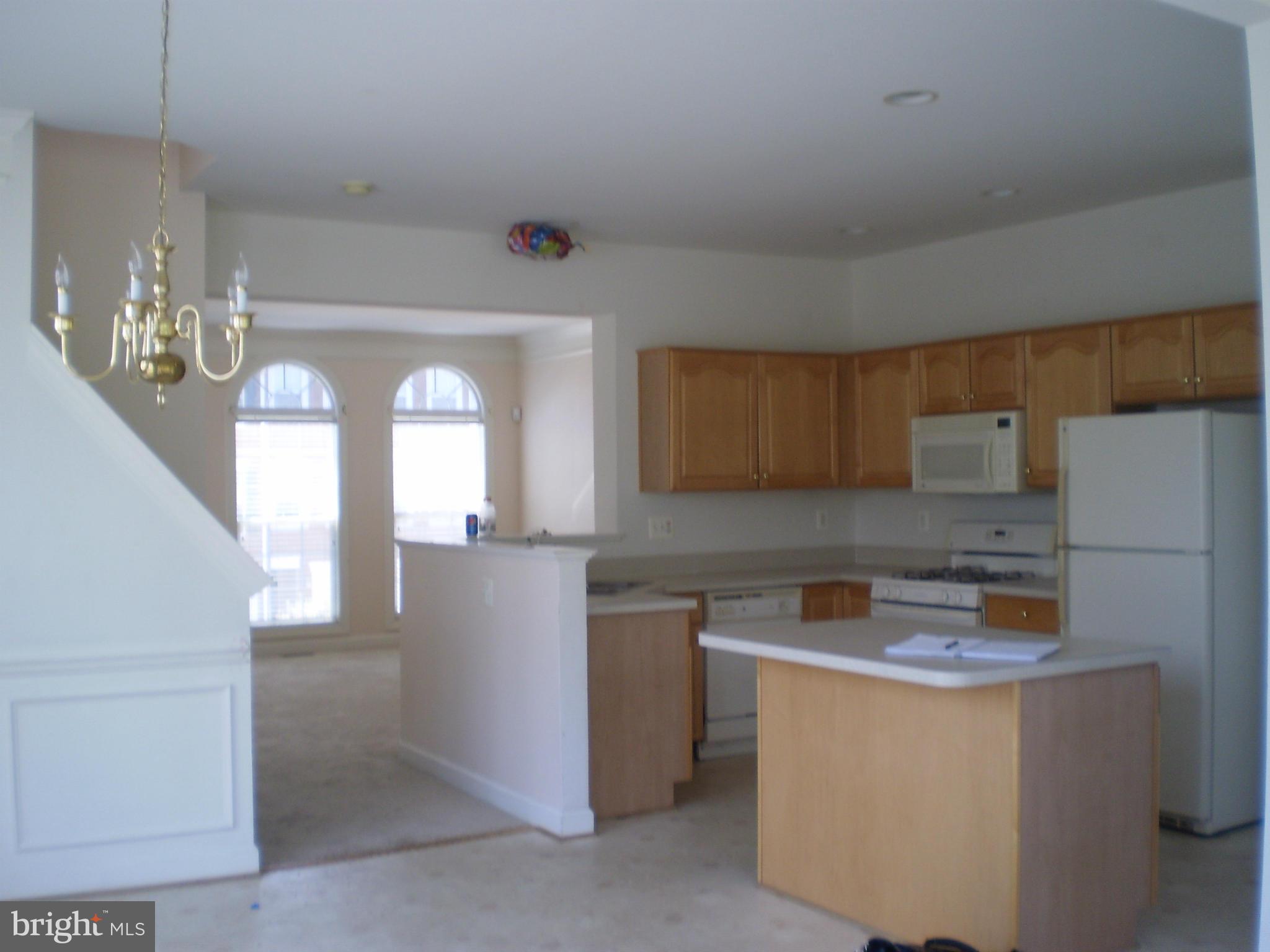 RIVERSIDE STATION - Residential Lease