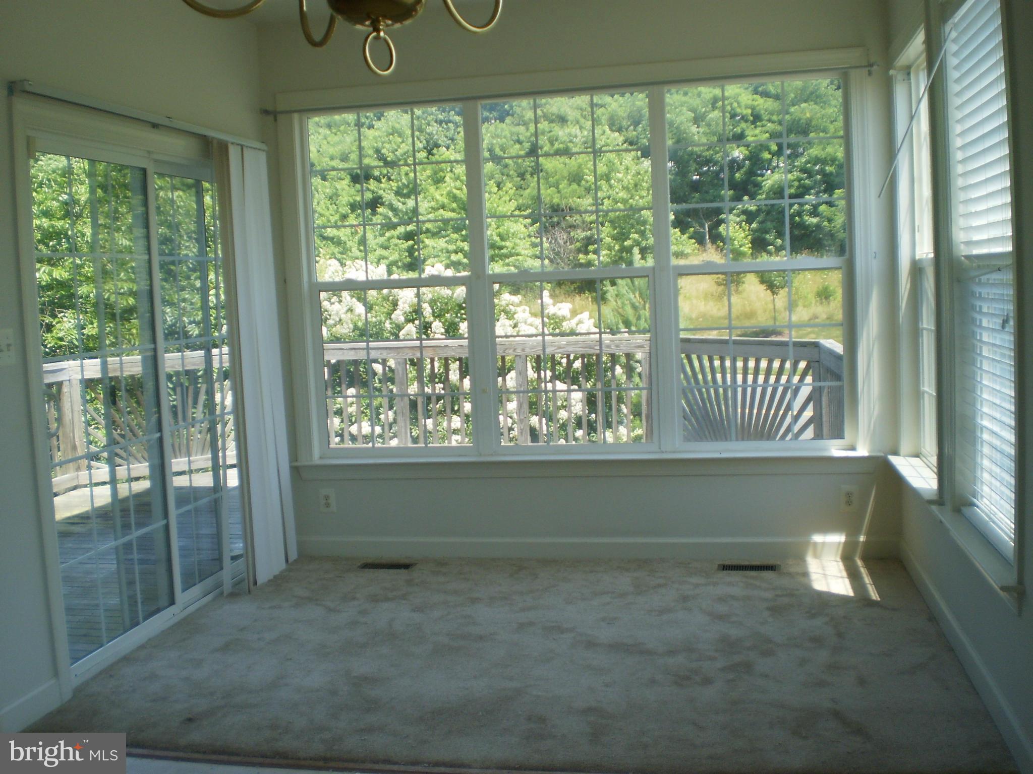 RIVERSIDE STATION - Residential Lease