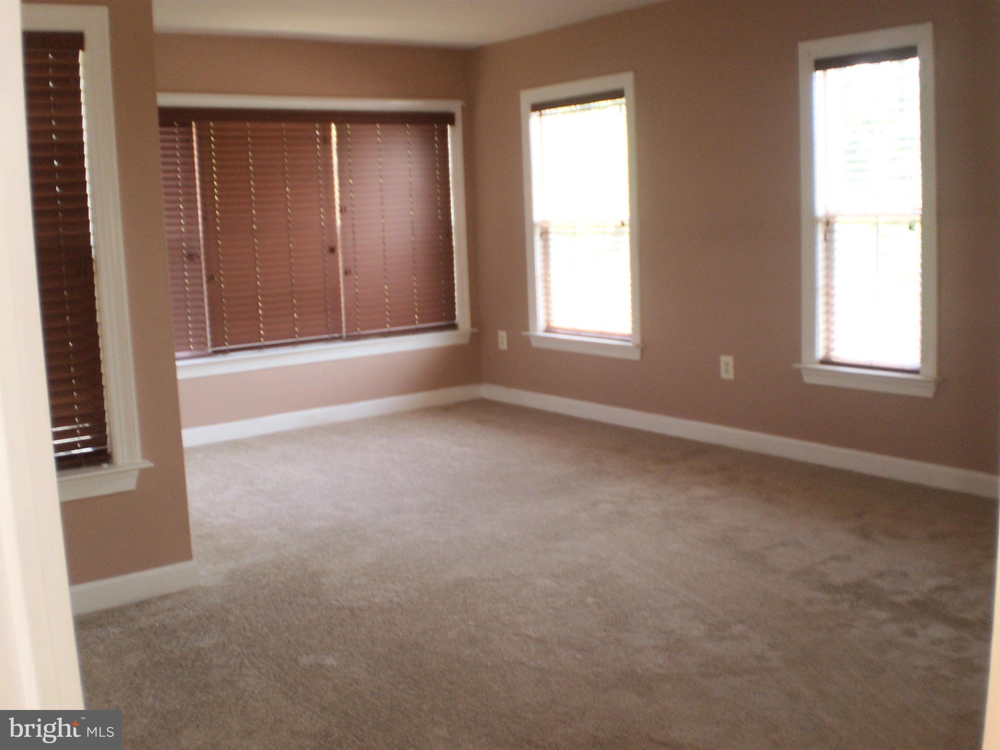 RIVERSIDE STATION - Residential Lease