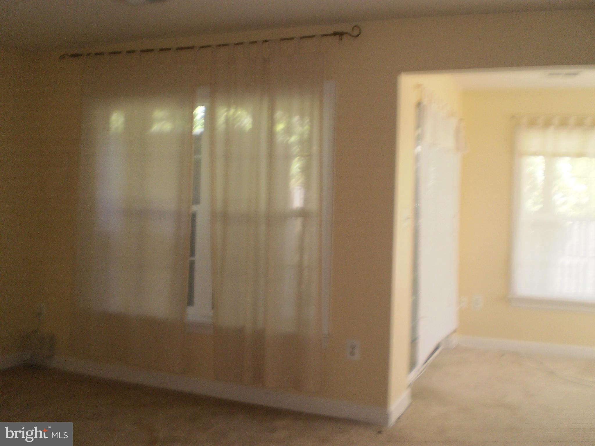 RIVERSIDE STATION - Residential Lease