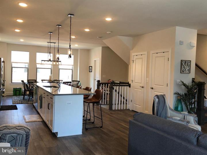 10567 RATCLIFFE TRAIL
