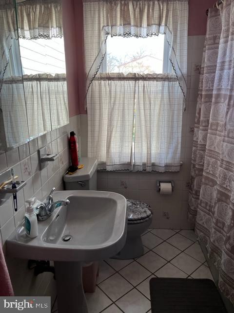 CLIFTON HEIGHTS - Residential