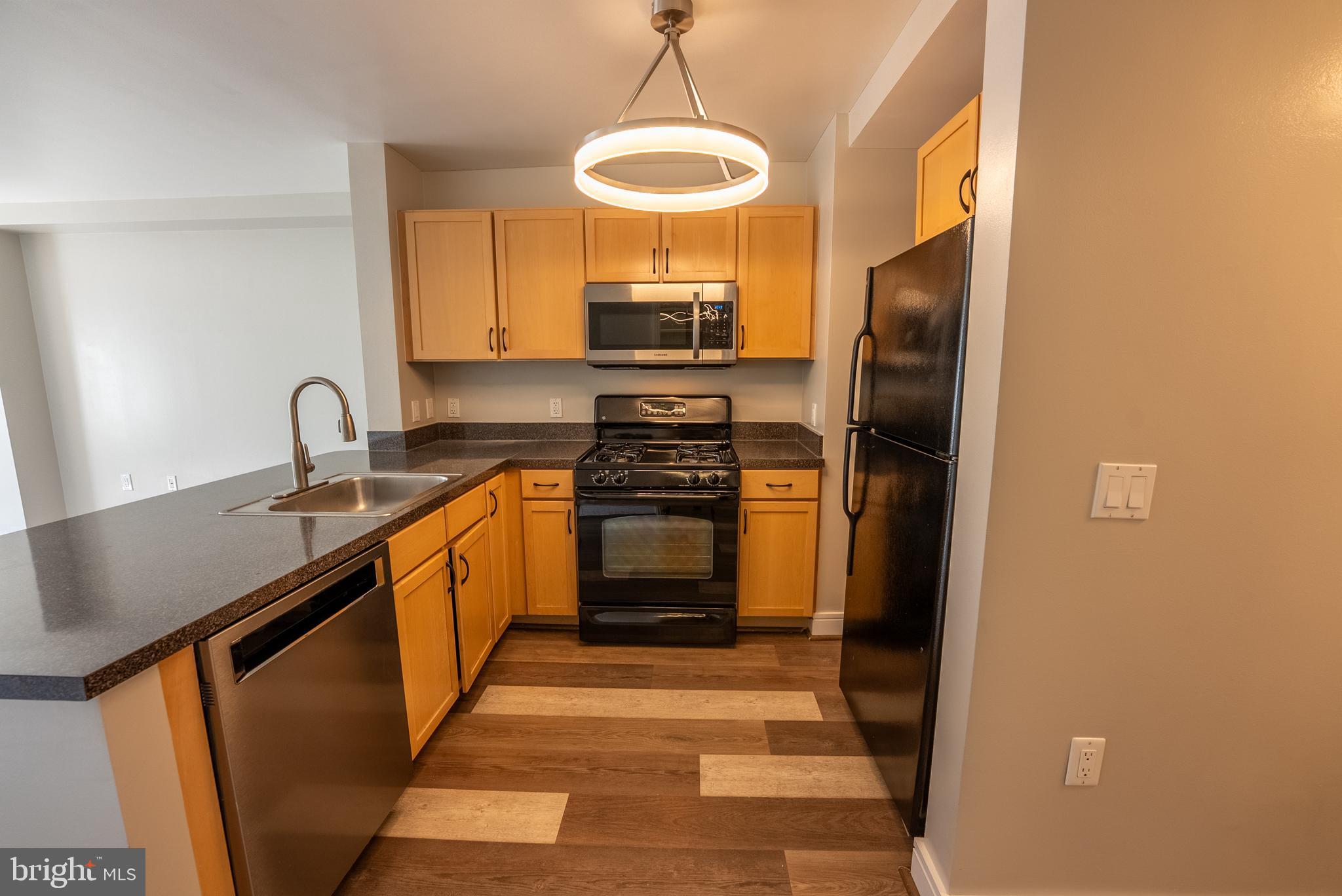 800 4TH STREET SW N312