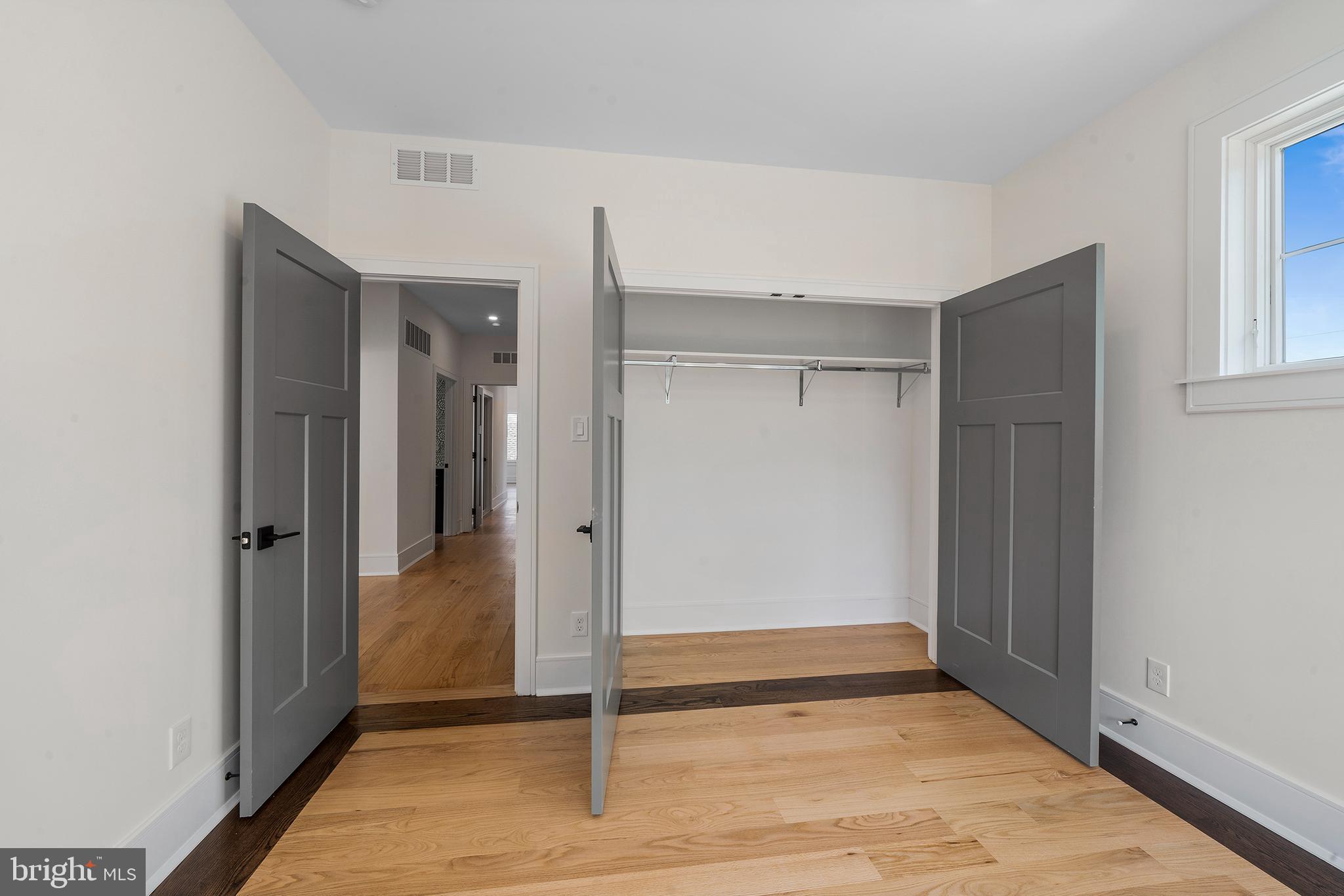 WEST WAYNE - Residential