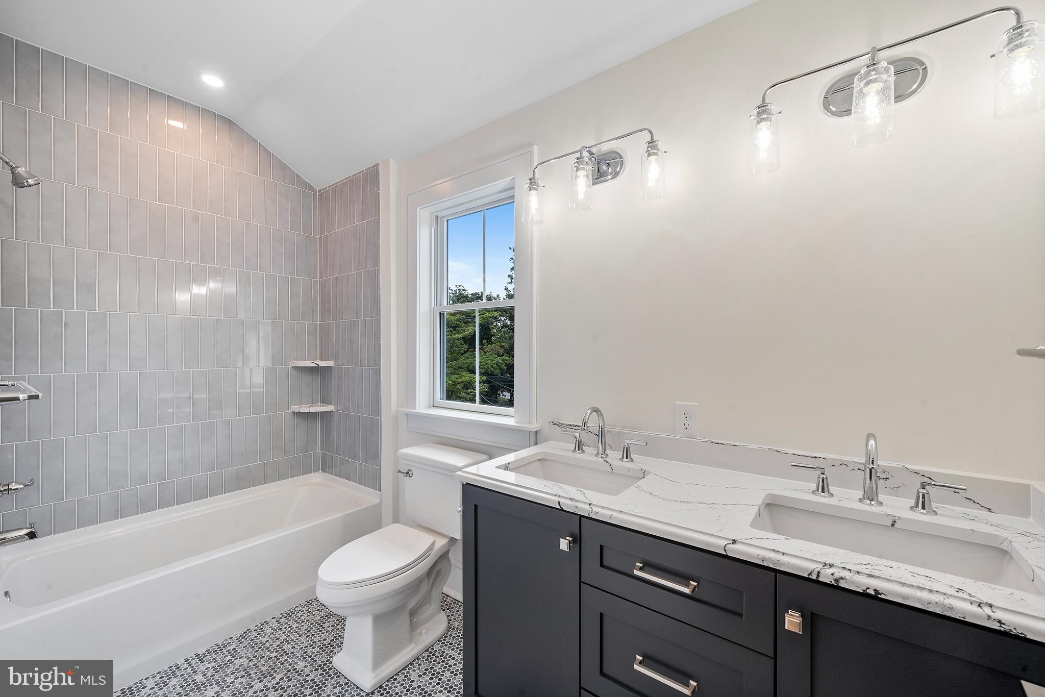 WEST WAYNE - Residential