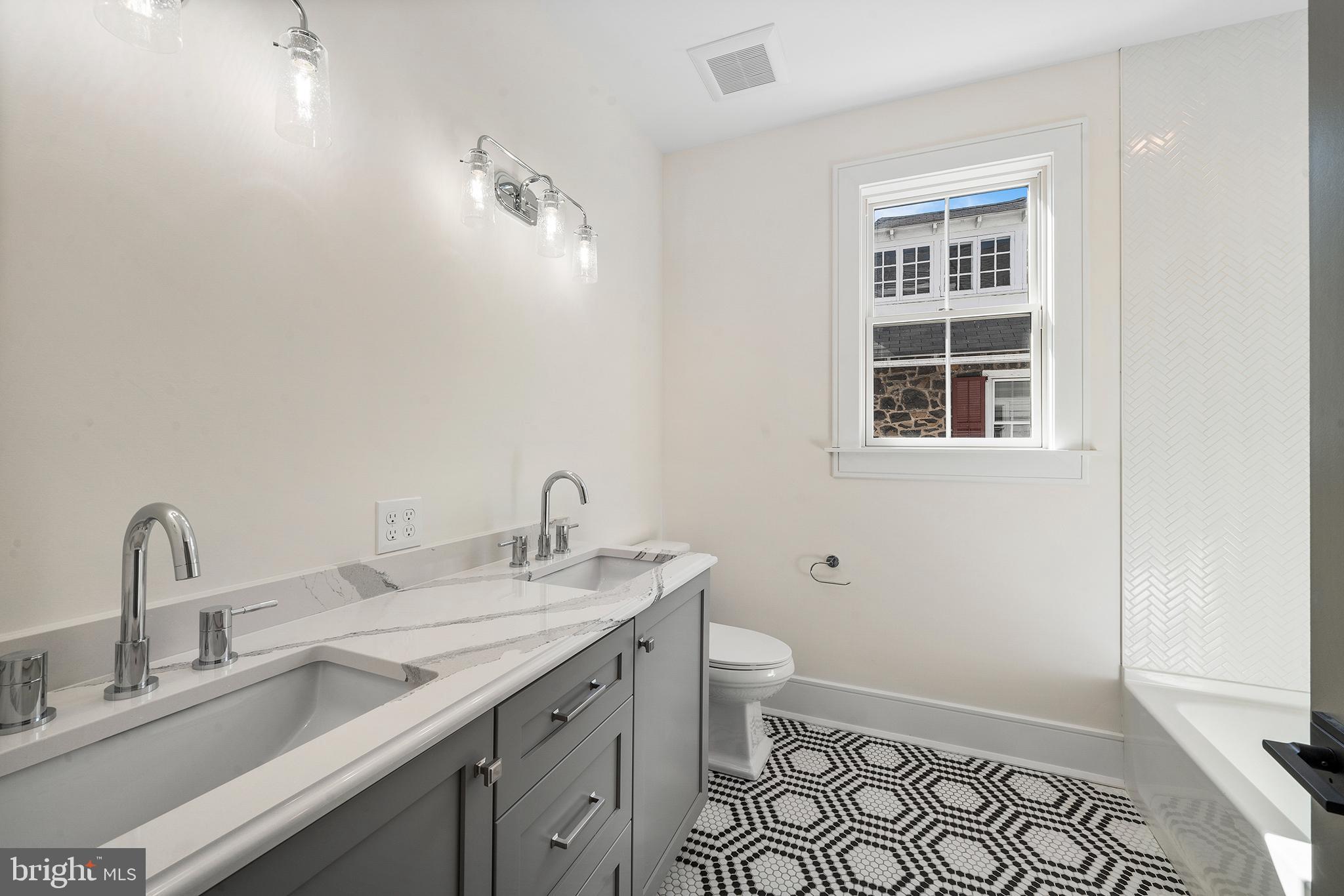 WEST WAYNE - Residential