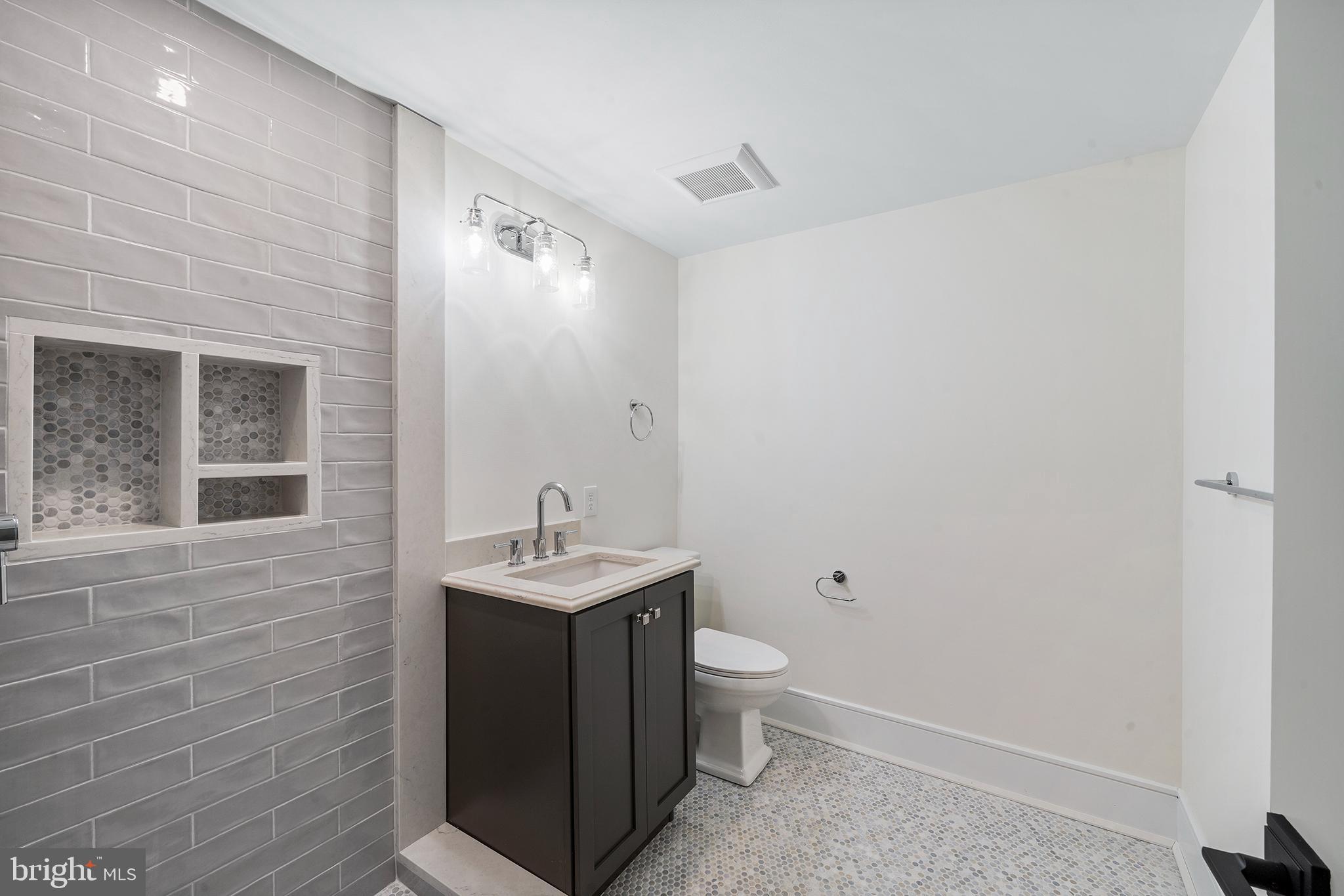 WEST WAYNE - Residential