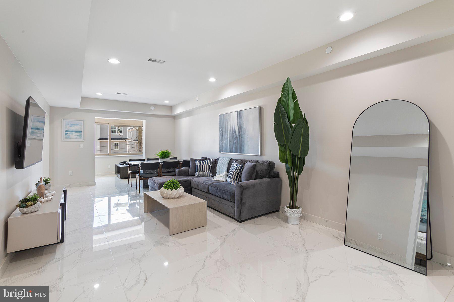 5311 ATLANTIC AVENUE 304