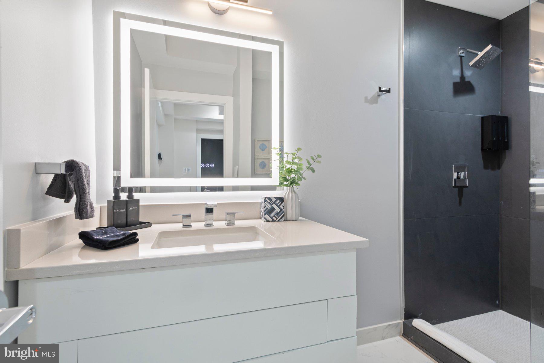 5311 ATLANTIC AVENUE 304