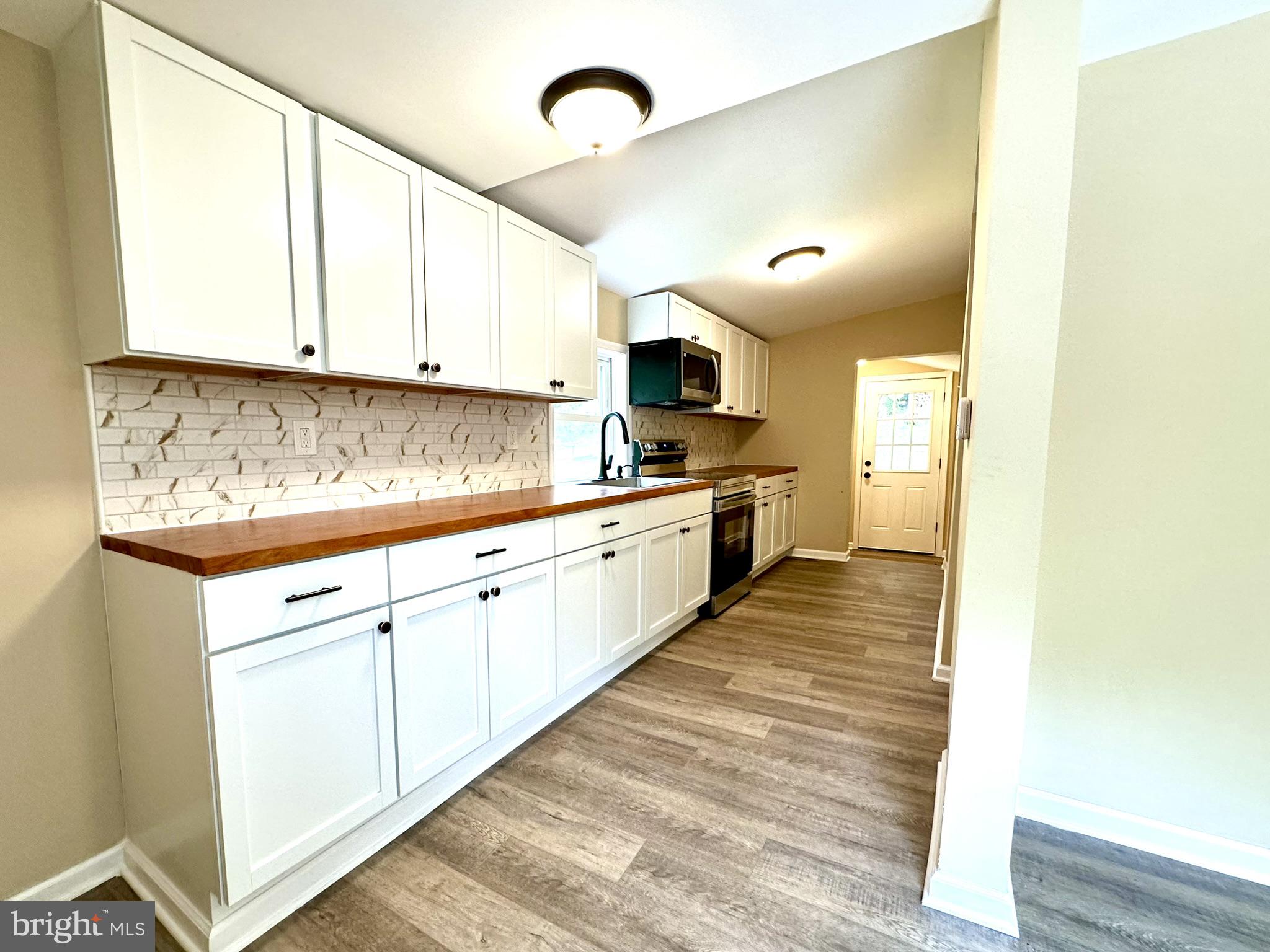 EAST MANCHESTER TWP. - Residential