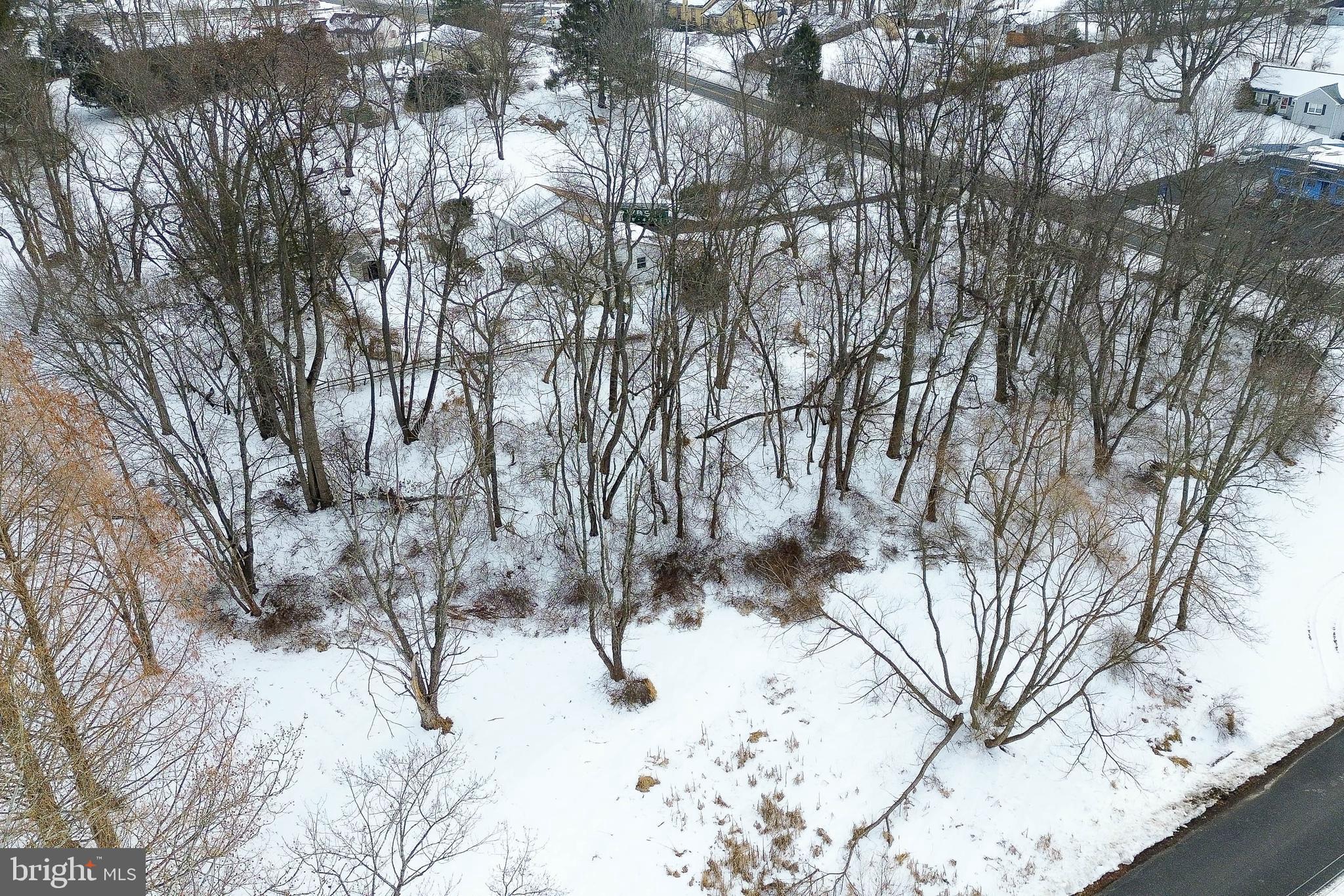 POCOPSON CREEK - Land