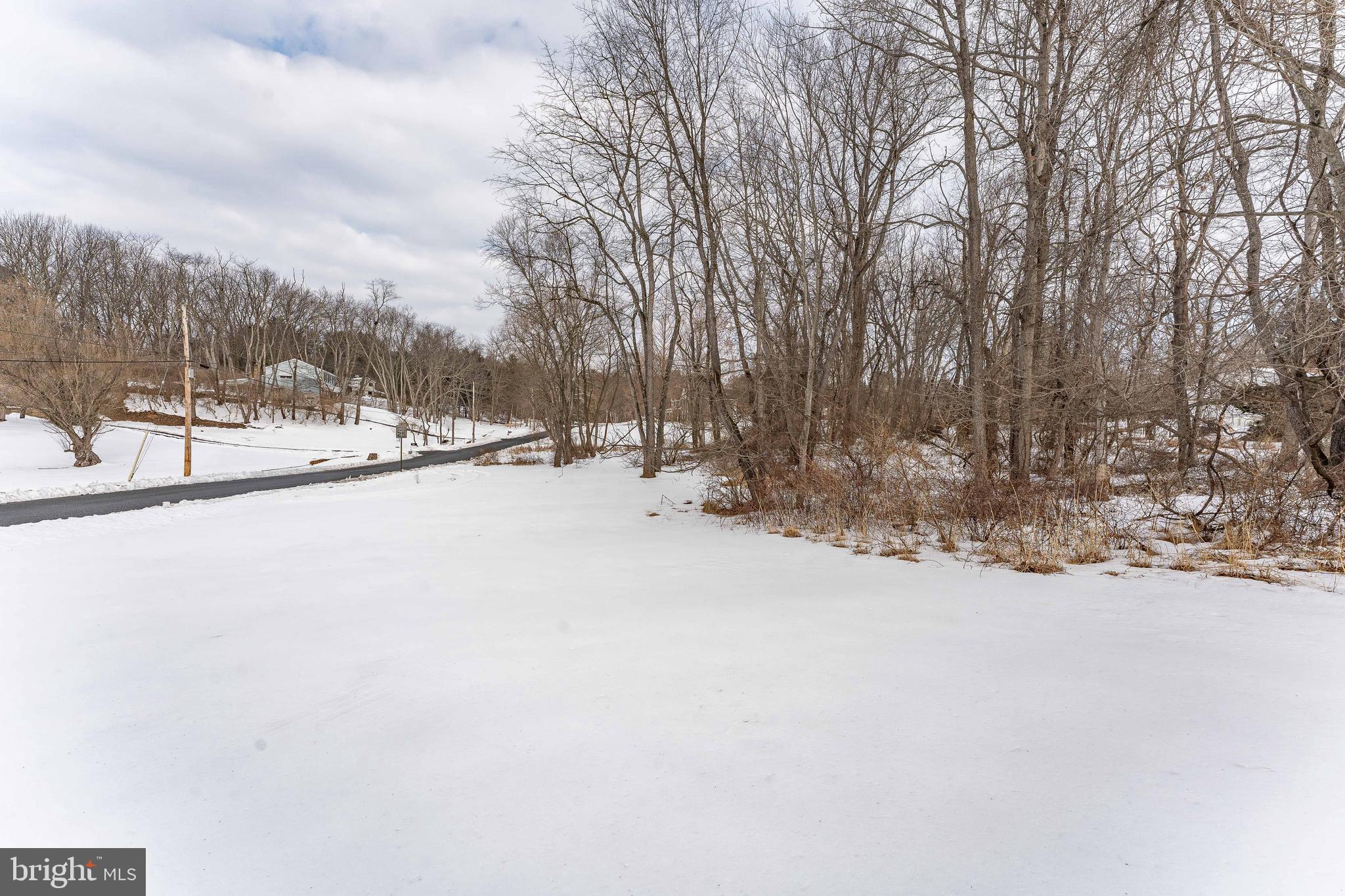 POCOPSON CREEK - Land