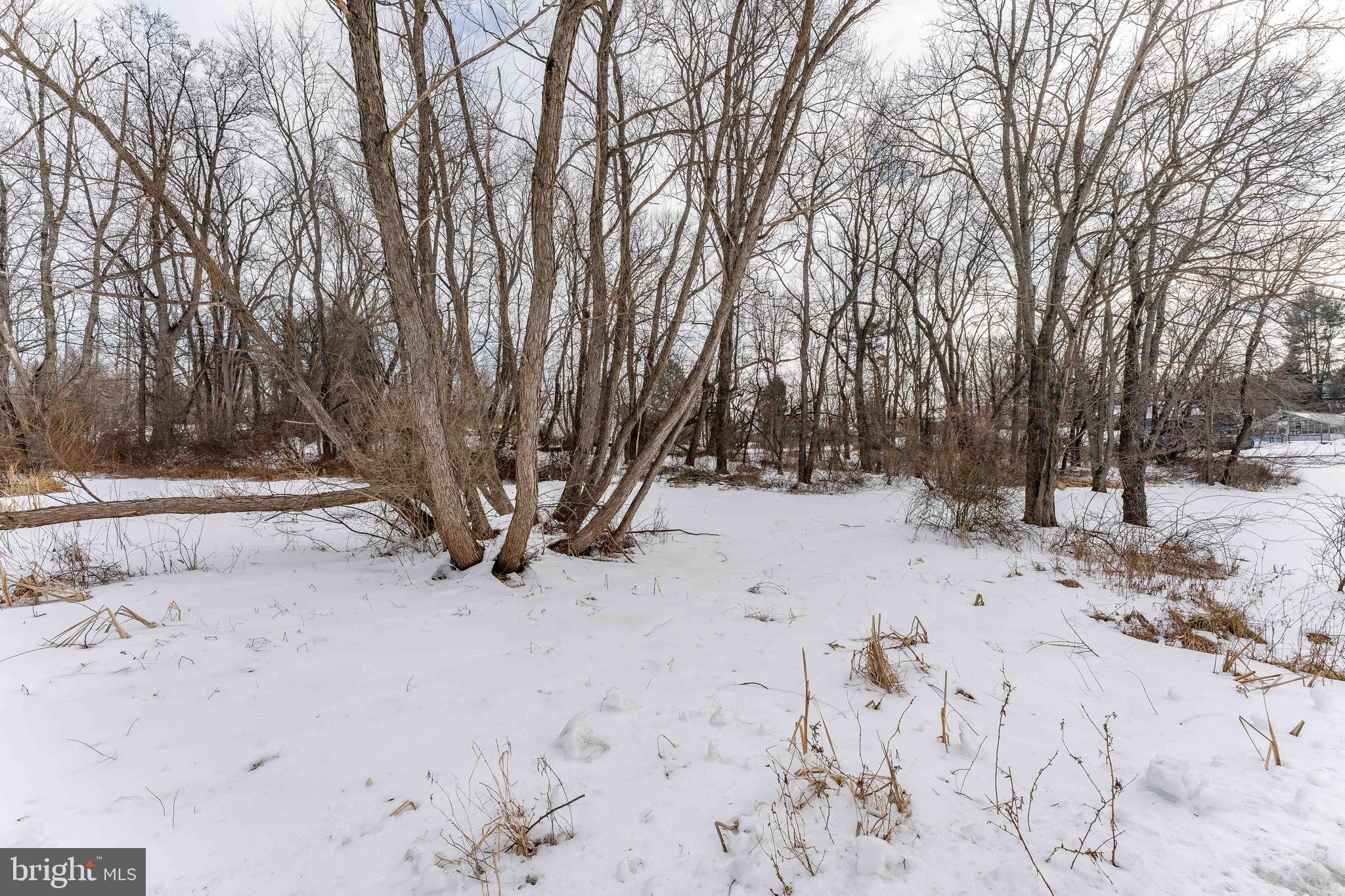 POCOPSON CREEK - Land