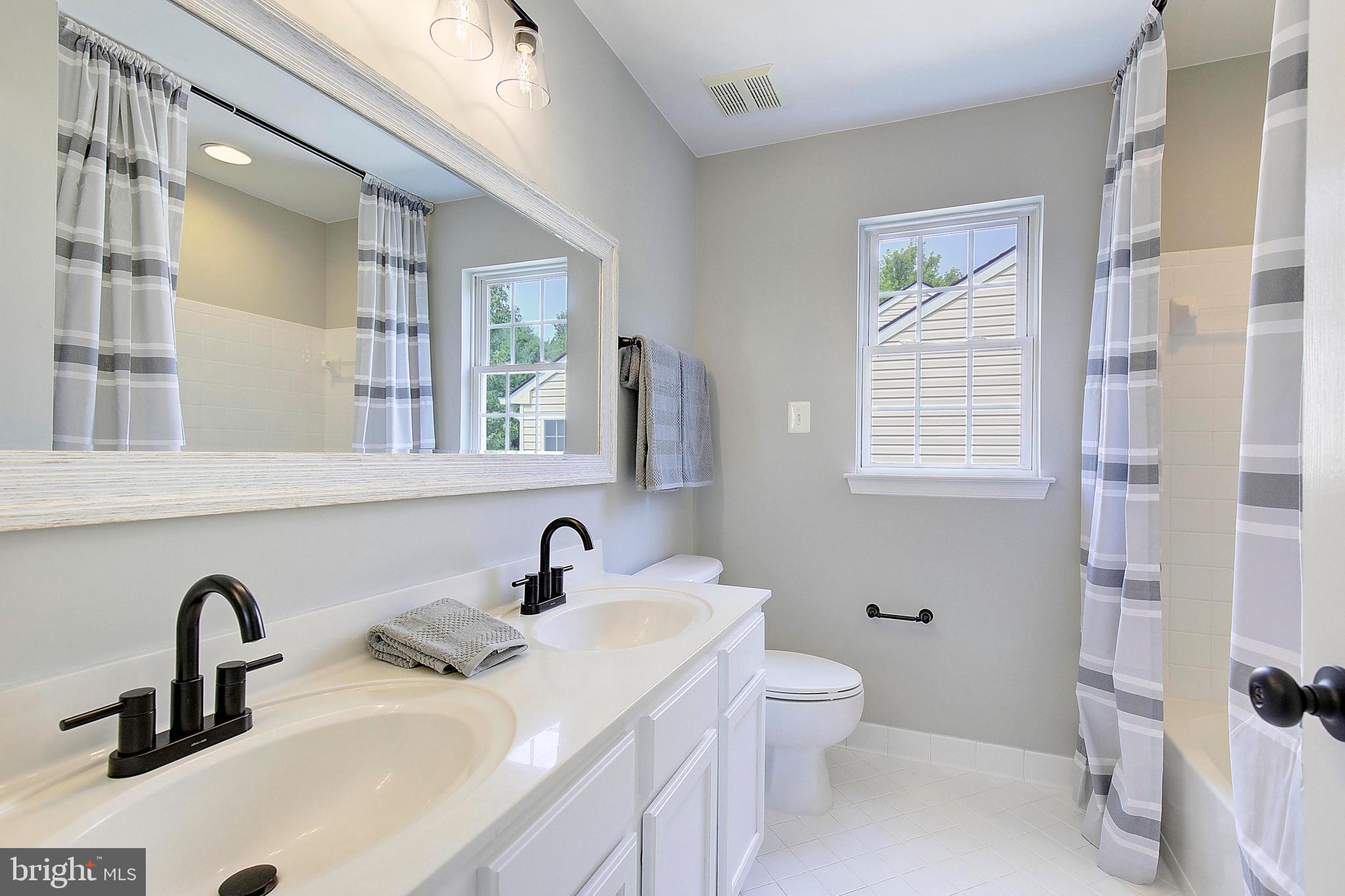 CROFTON VALLEY - Residential