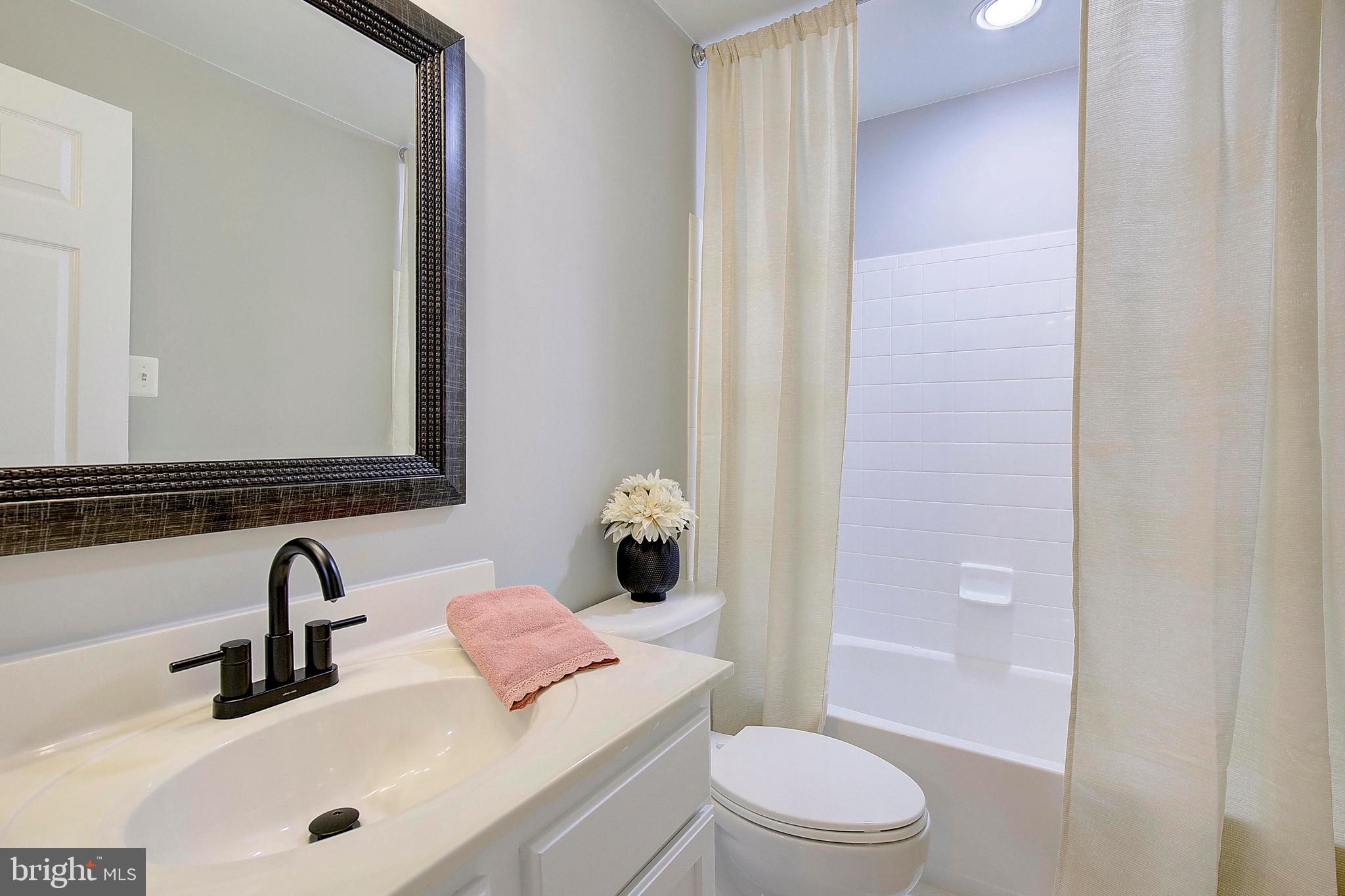 CROFTON VALLEY - Residential