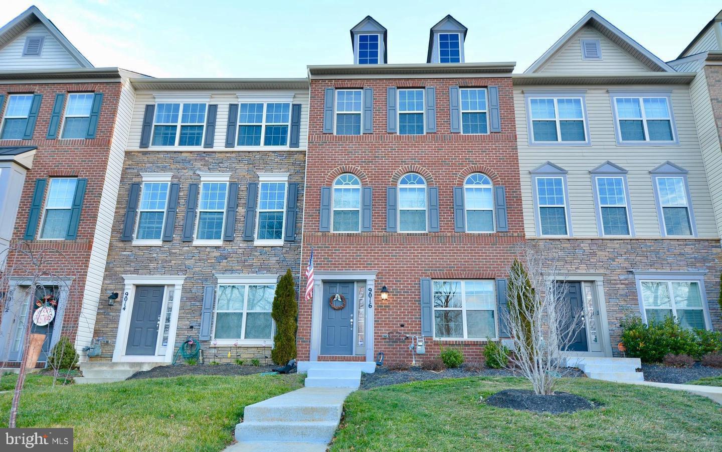 WOODMOORE TOWNE CENTRE - Residential Lease