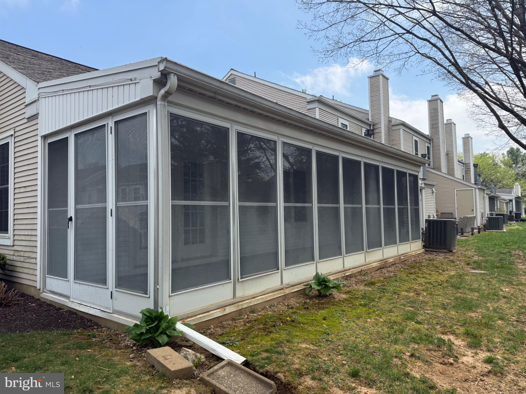 1345 CAMBRIDGE COURT