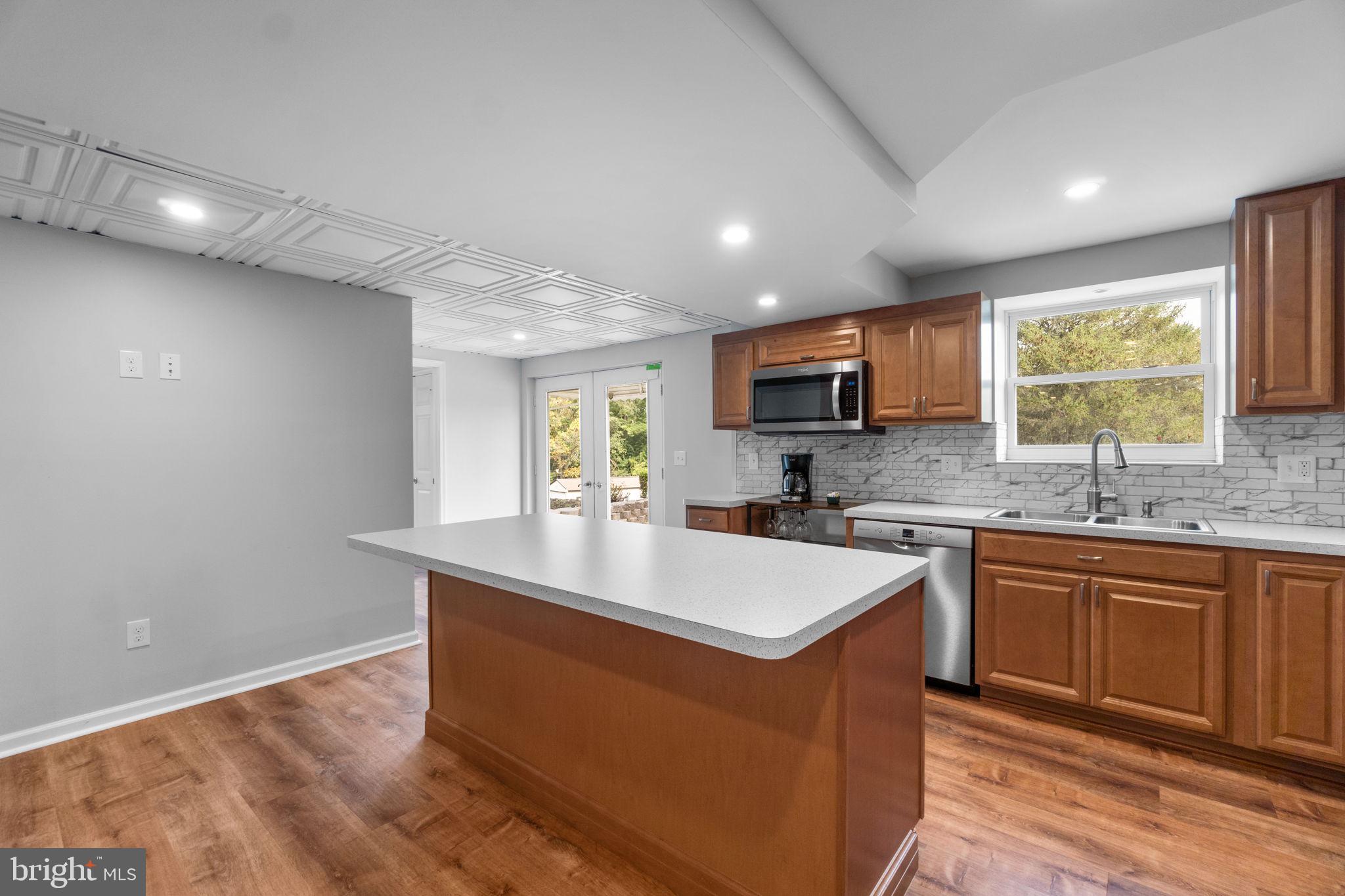 CANDLEWICKE - Residential