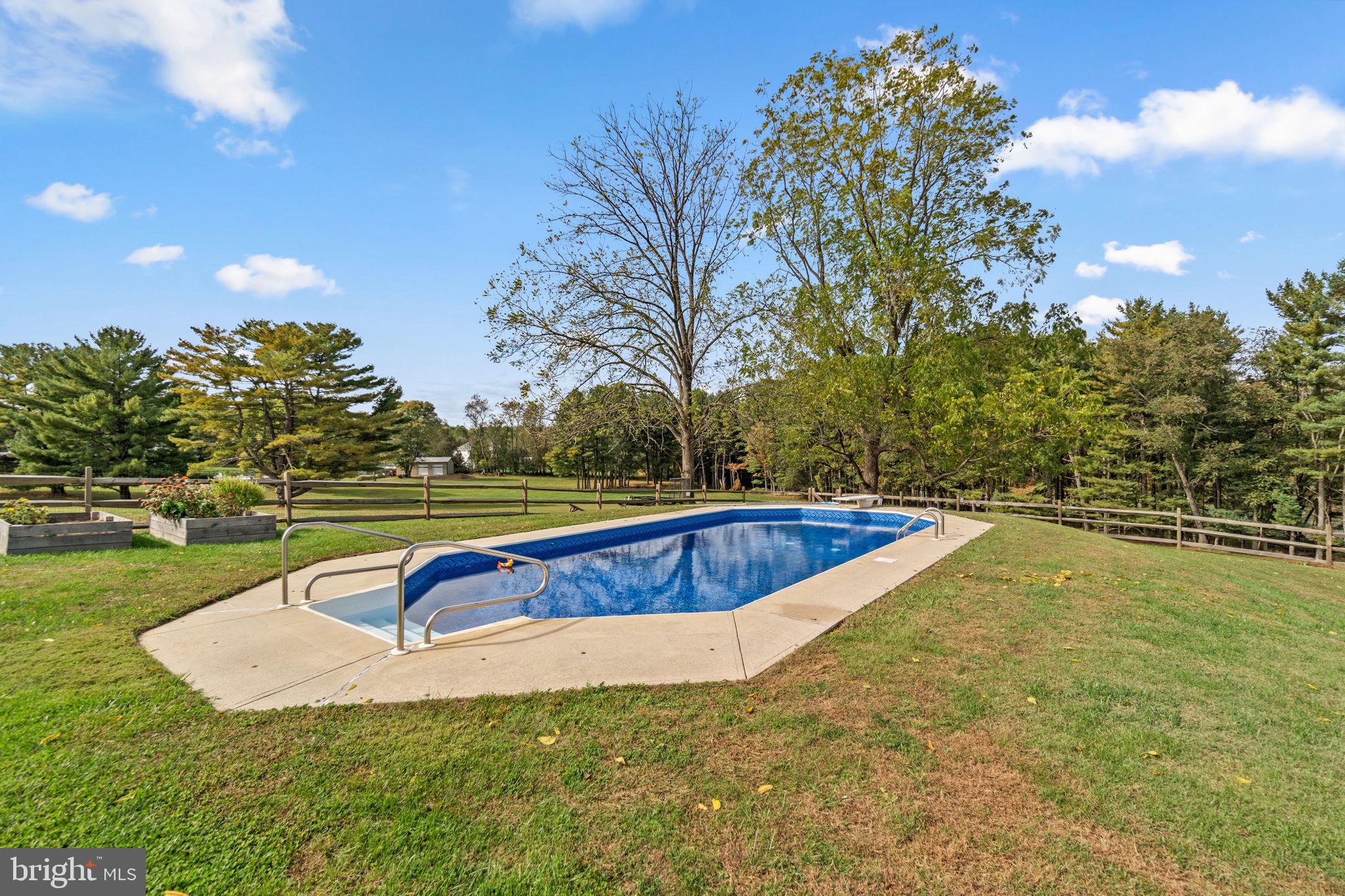 CANDLEWICKE - Residential