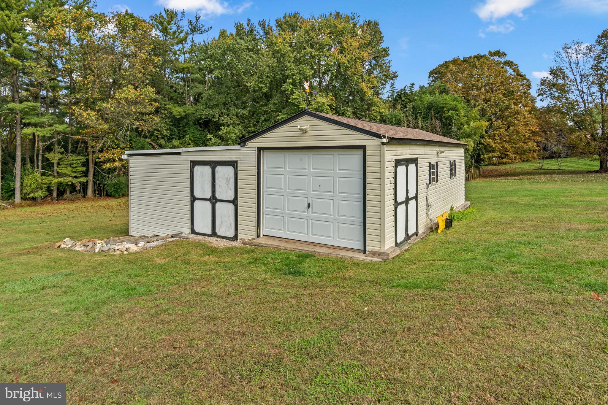 CANDLEWICKE - Residential