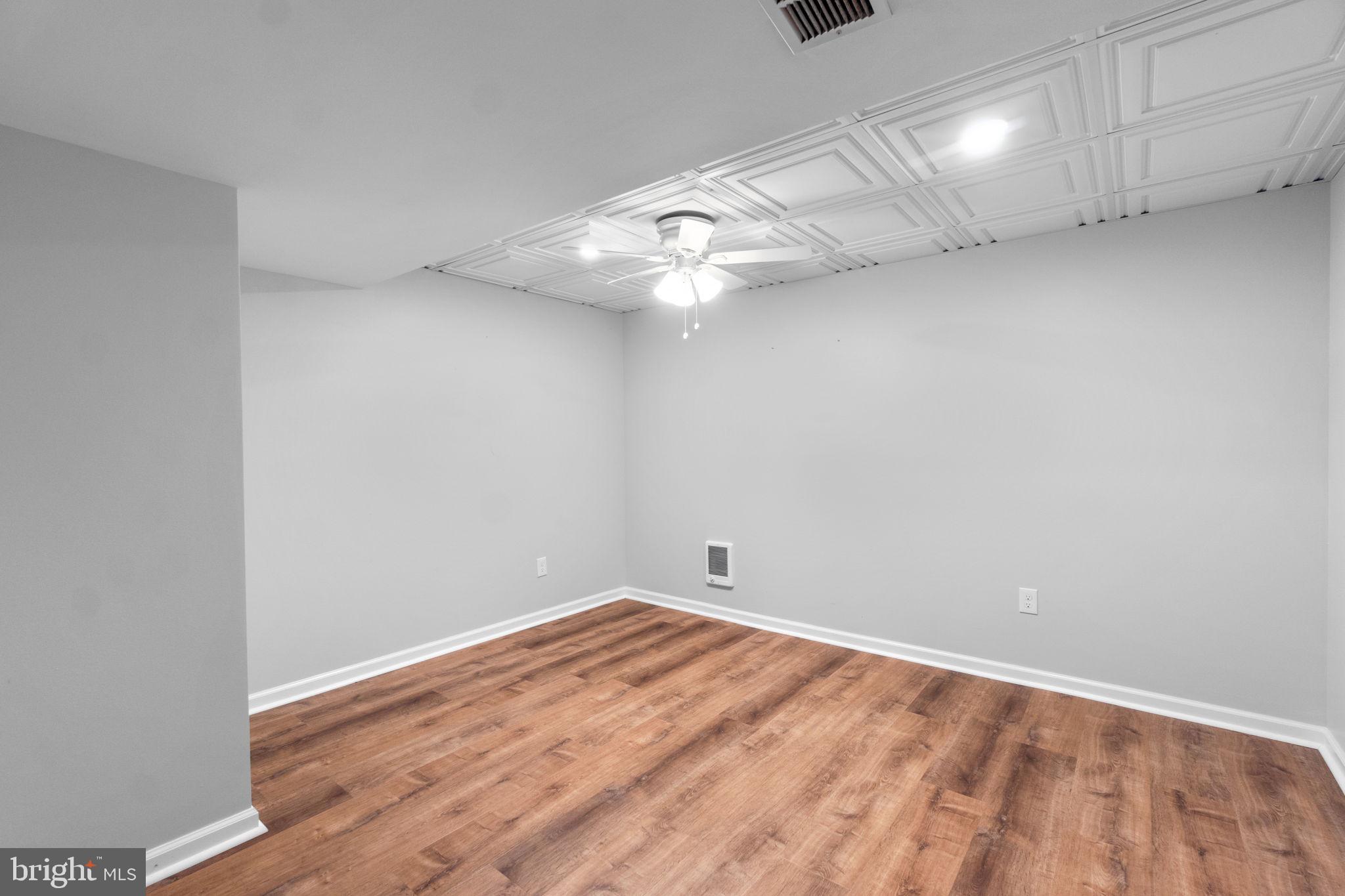 CANDLEWICKE - Residential