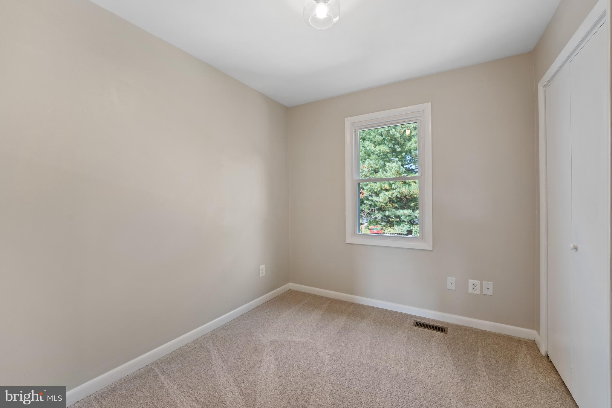 BREEZEWOOD FOREST - Residential Lease