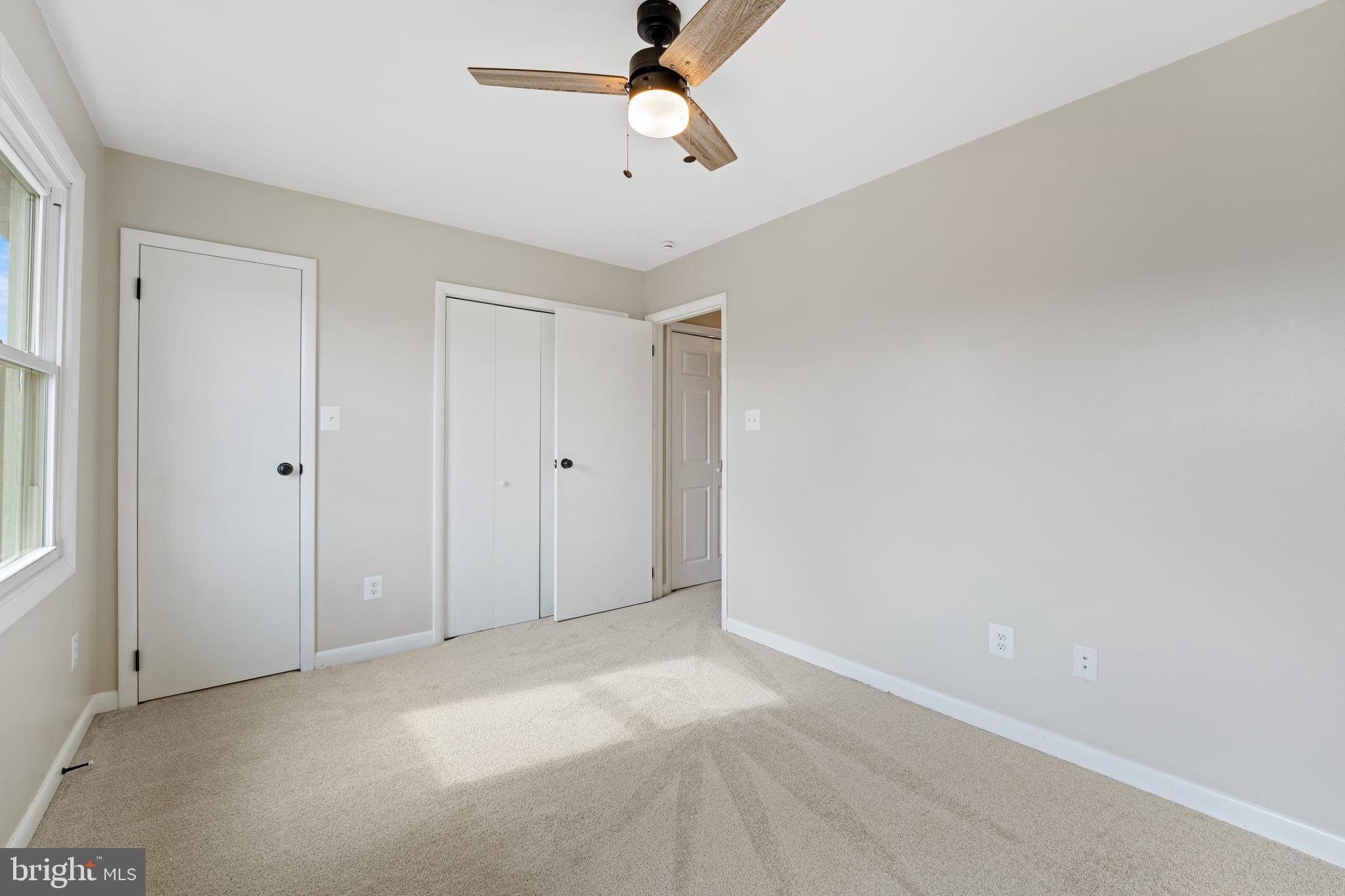 BREEZEWOOD FOREST - Residential Lease