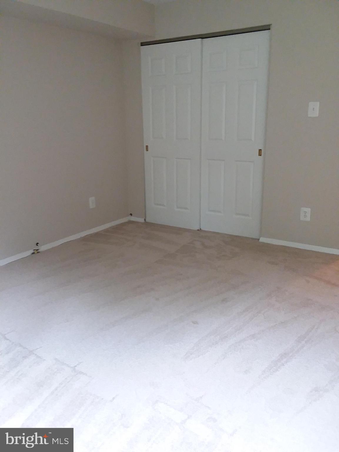 GEORGETOWN VILLAGE - Residential Lease