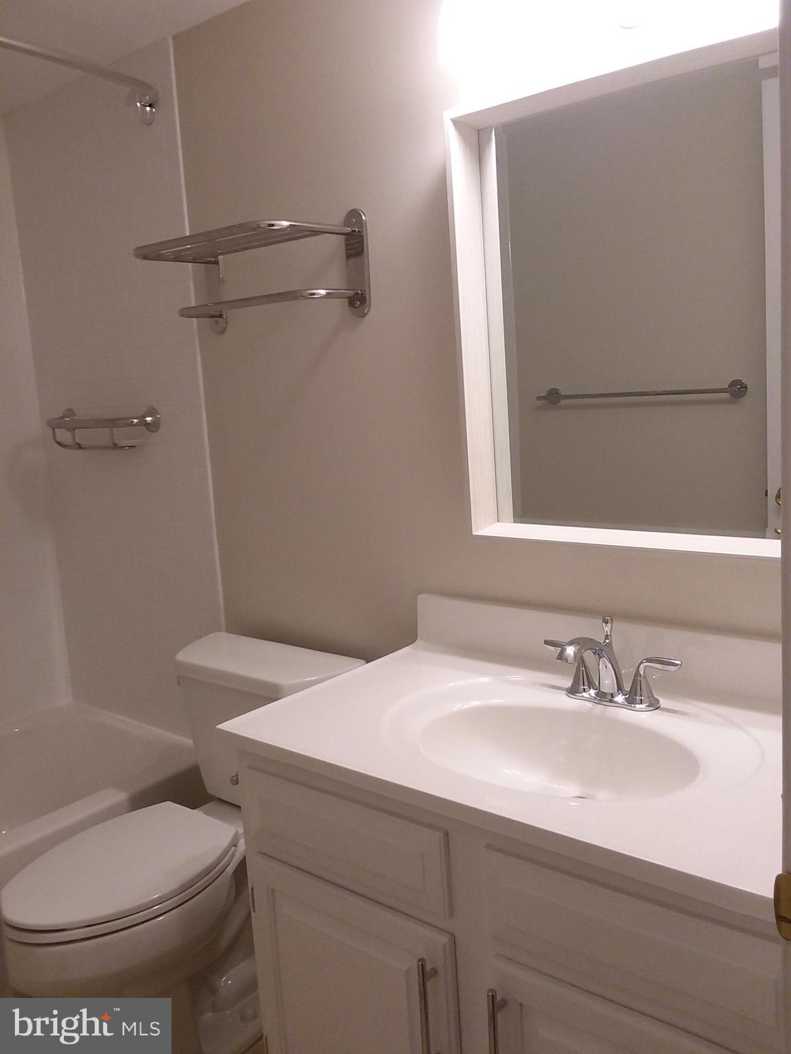 GEORGETOWN VILLAGE - Residential Lease