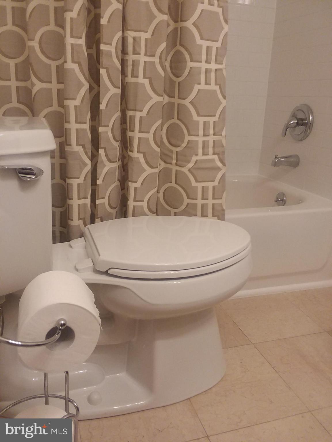 GEORGETOWN VILLAGE - Residential Lease