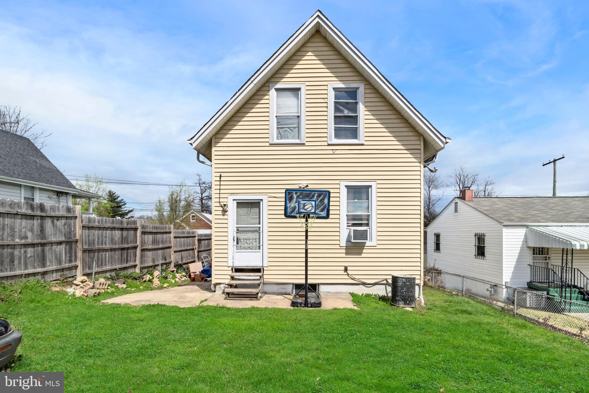 BRADBURY HEIGHTS - Residential