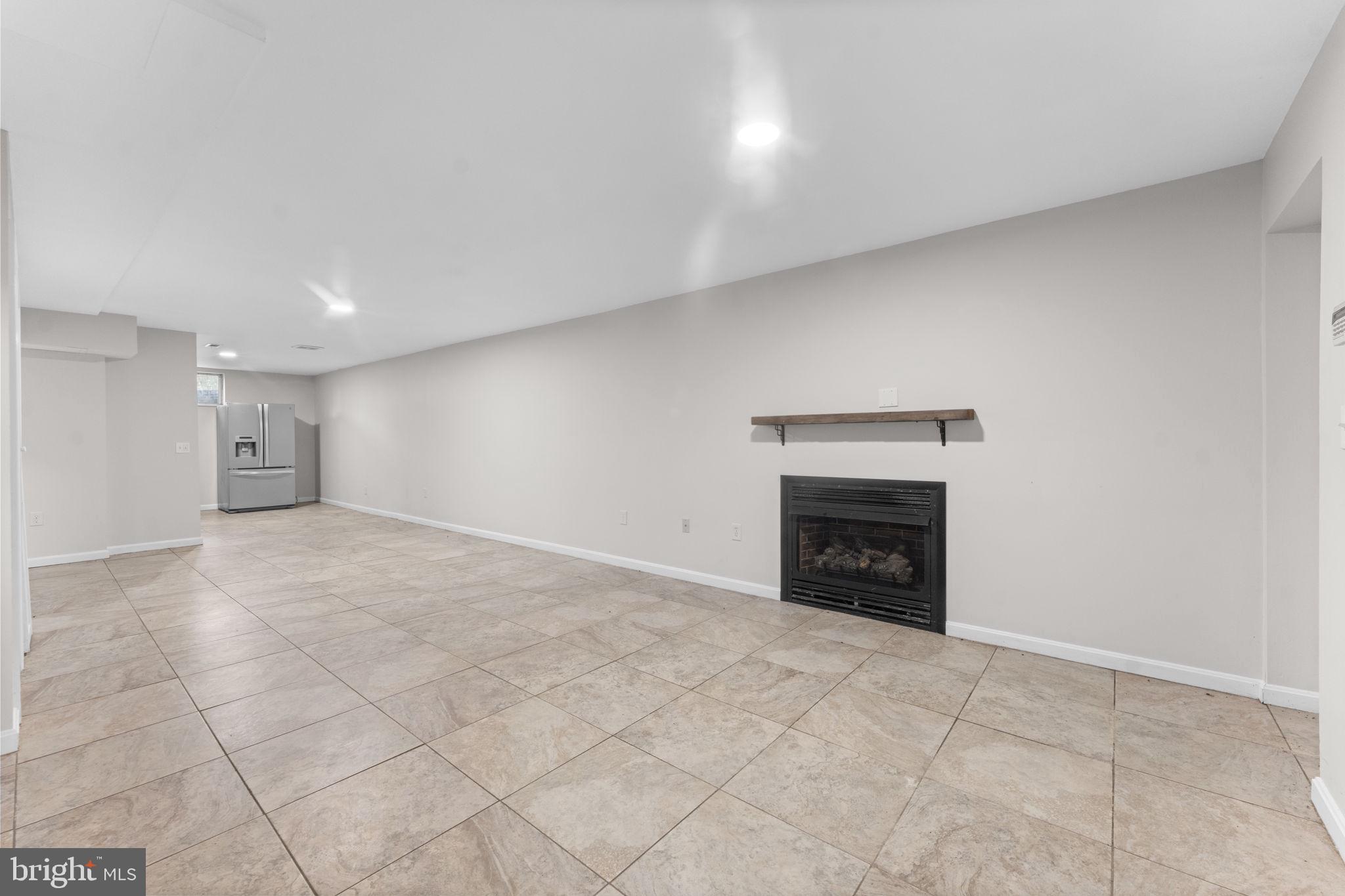 HARBOR POINT - Residential