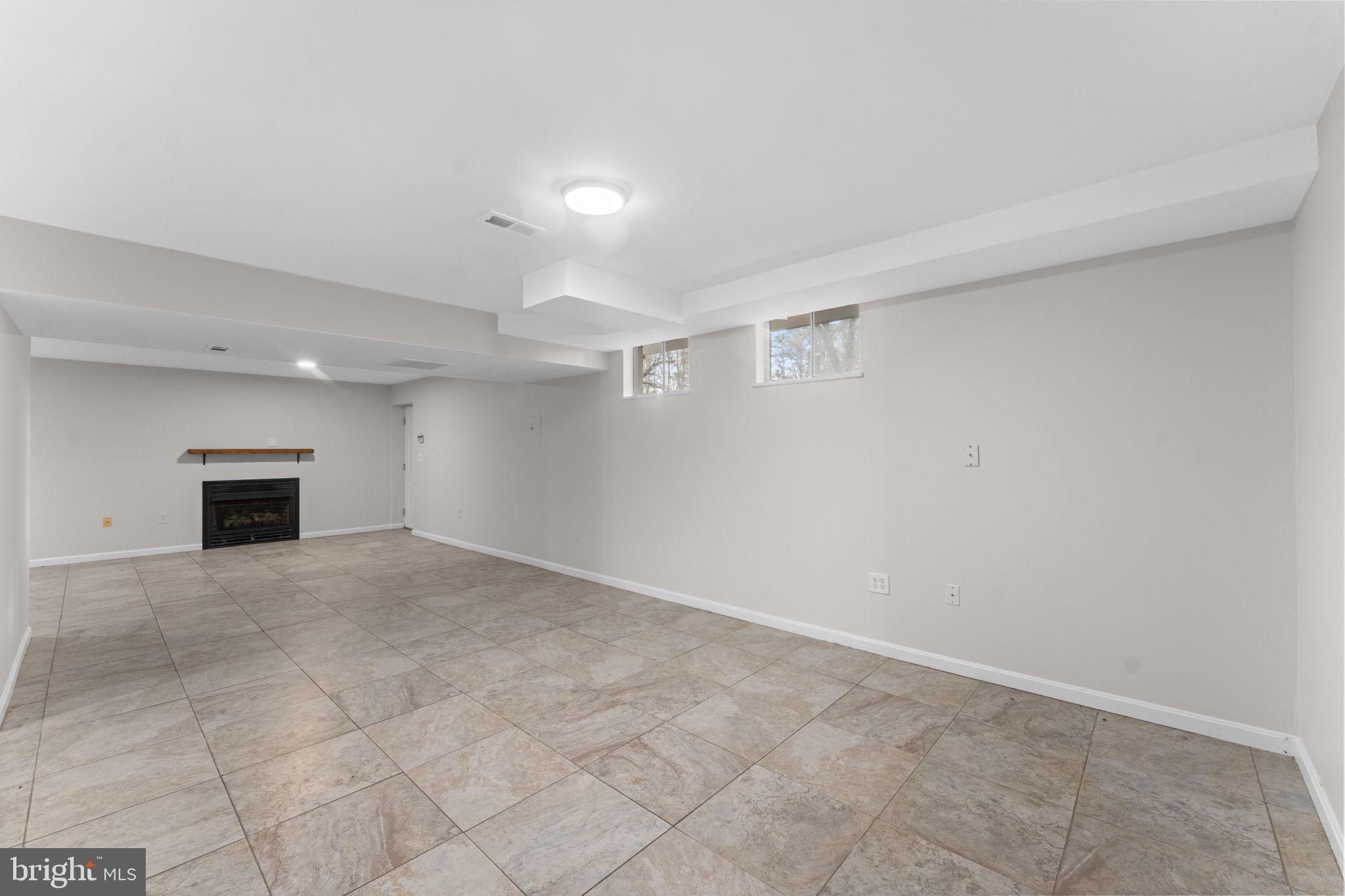 HARBOR POINT - Residential