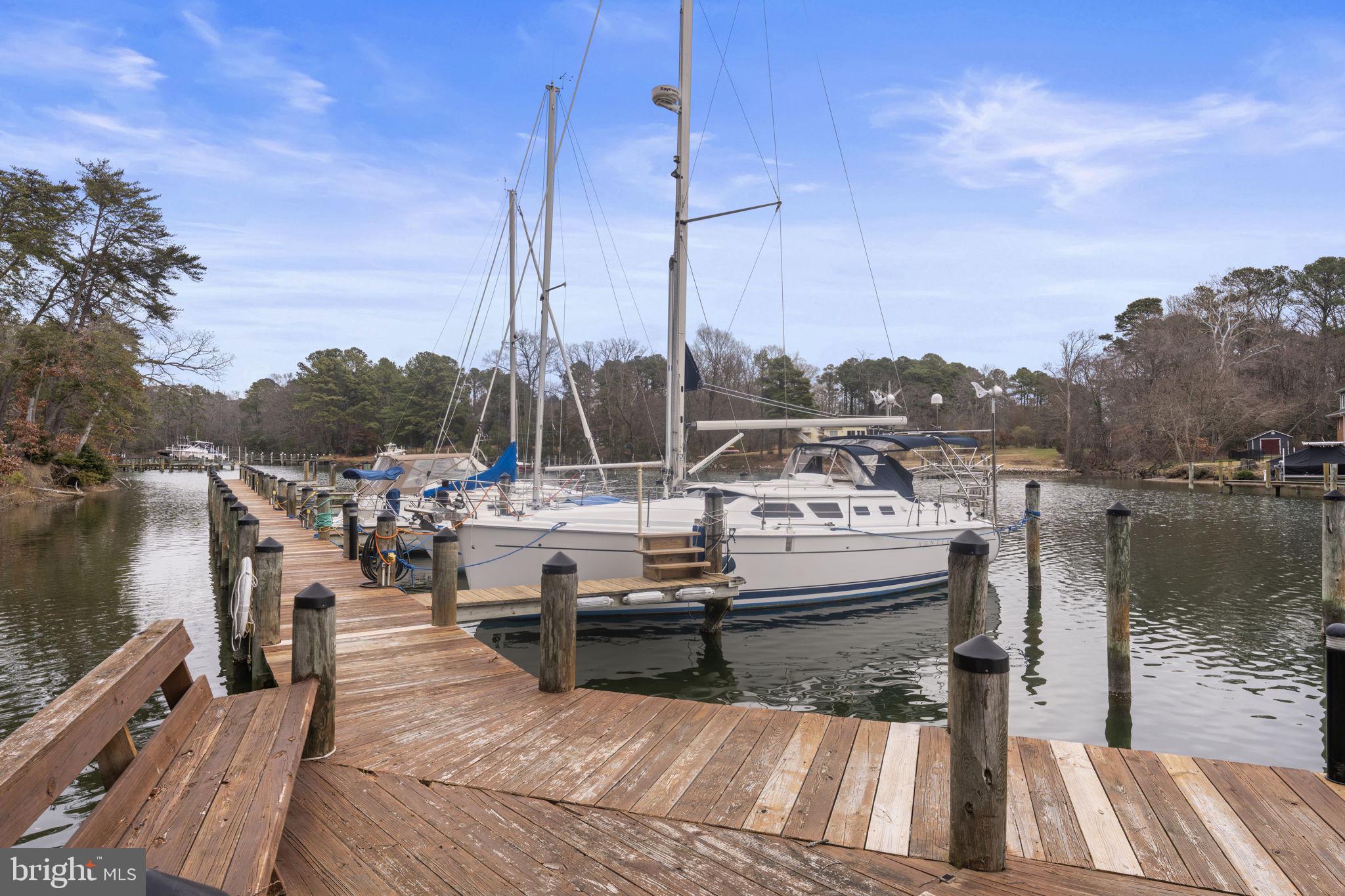 HARBOR POINT - Residential