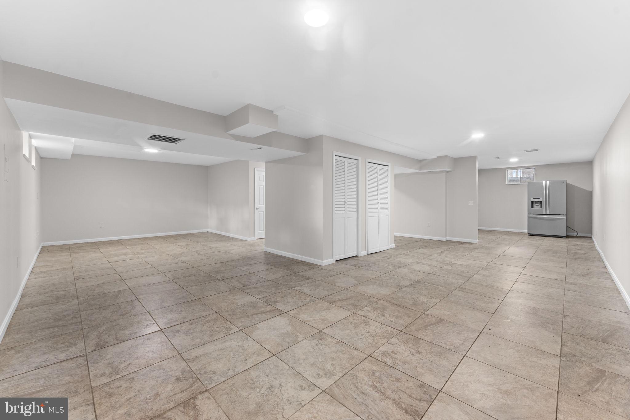 HARBOR POINT - Residential