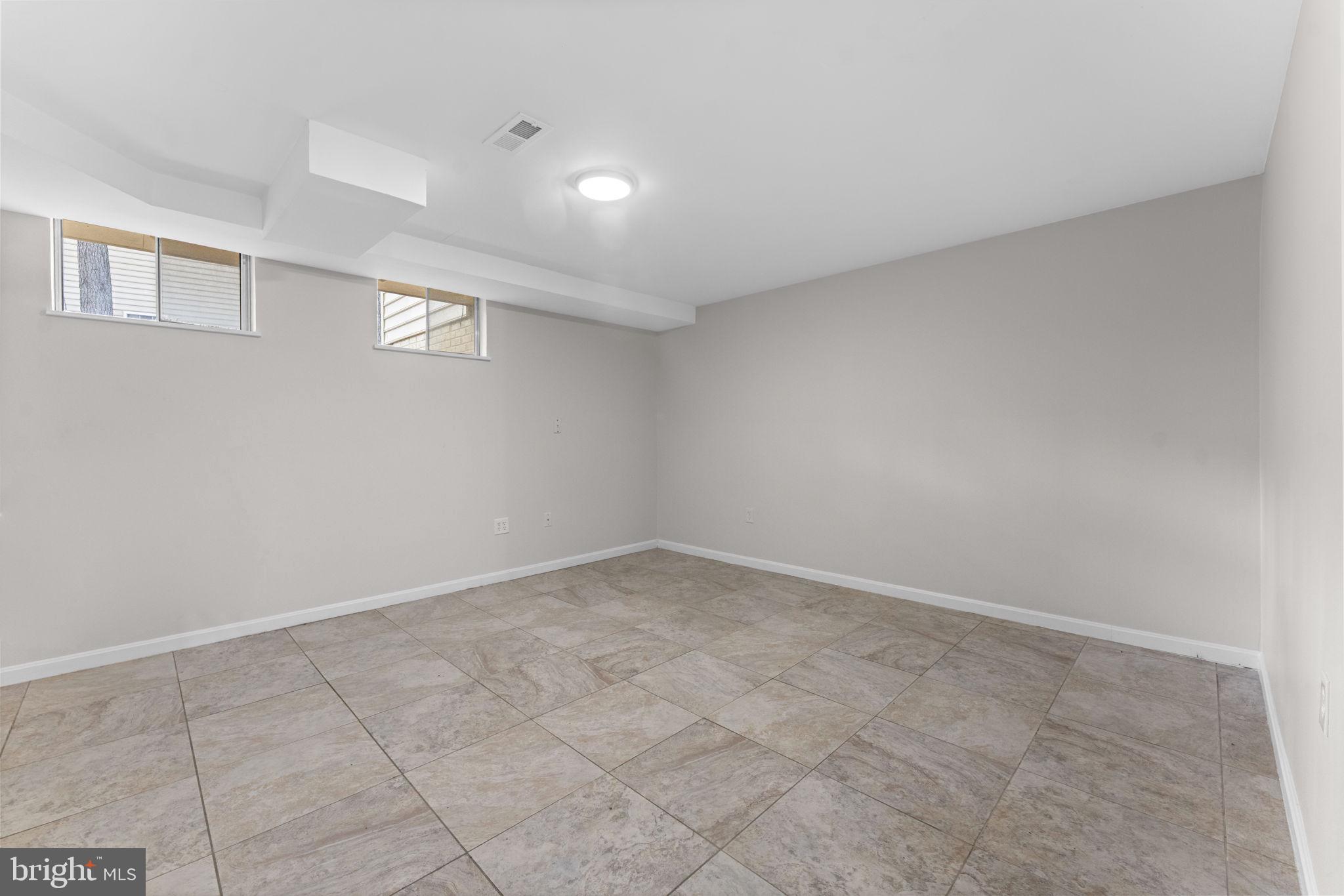 HARBOR POINT - Residential