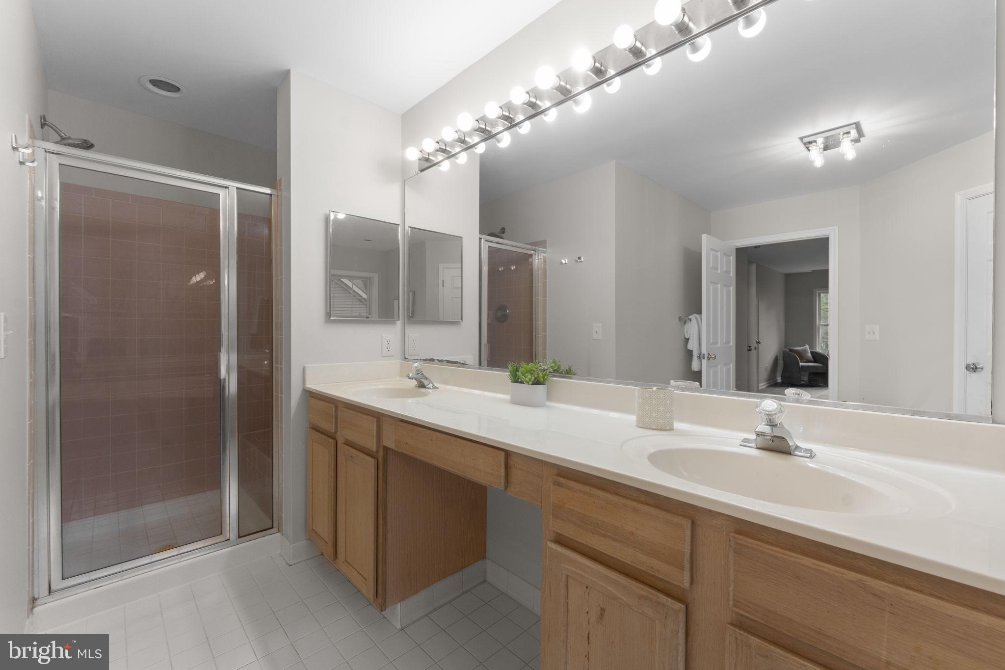 HARBOR POINT - Residential