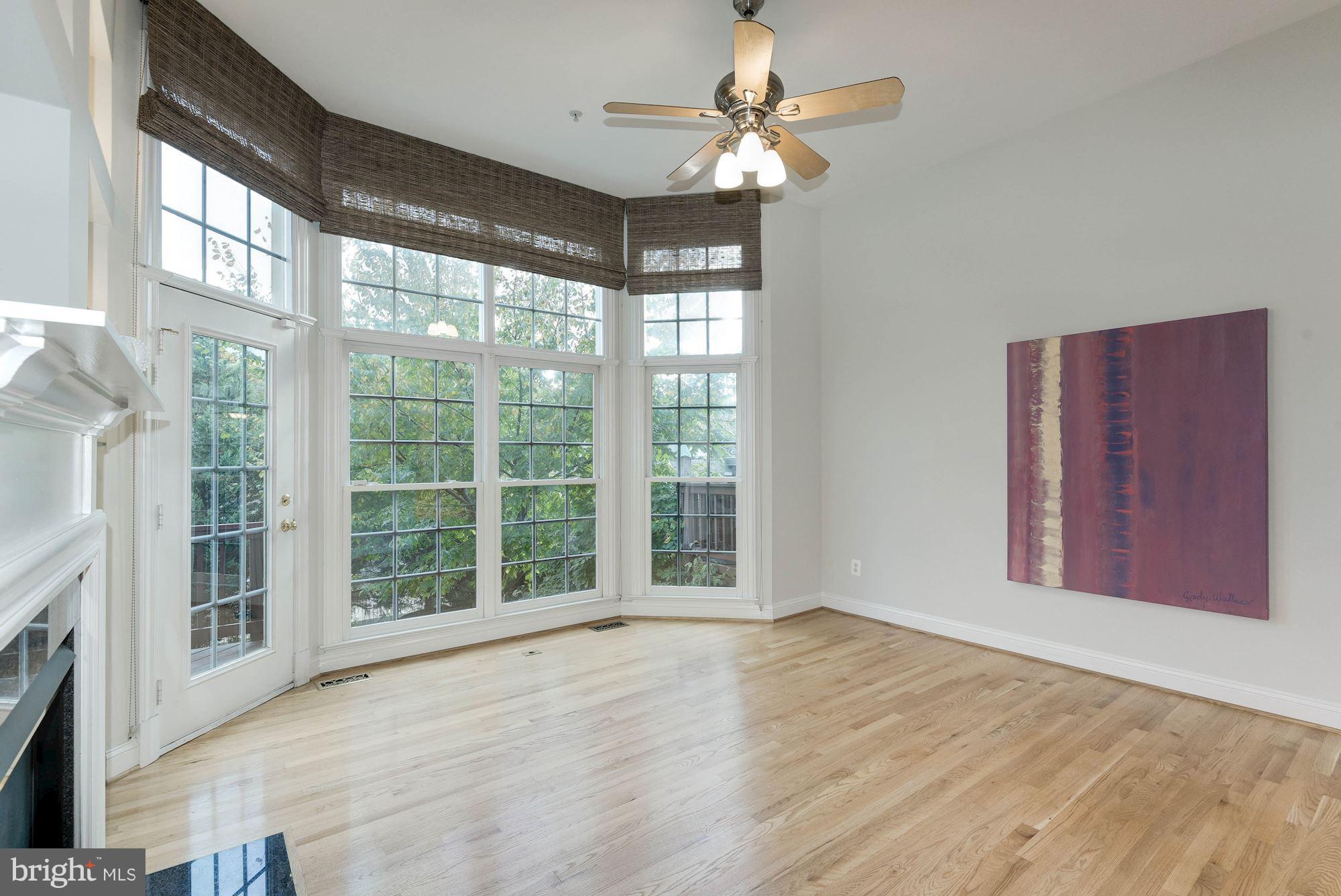 CAMERON STATION - Residential