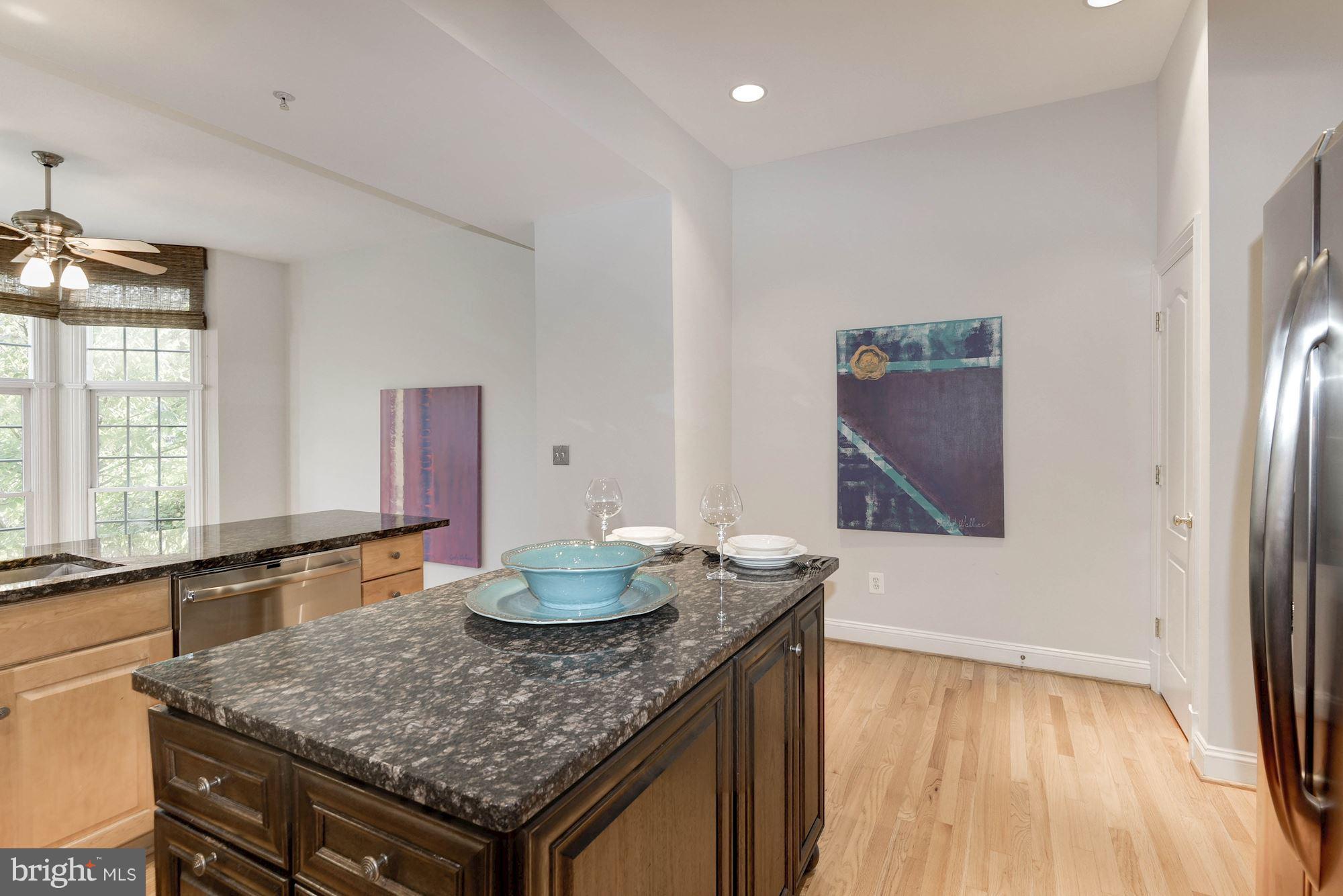 CAMERON STATION - Residential