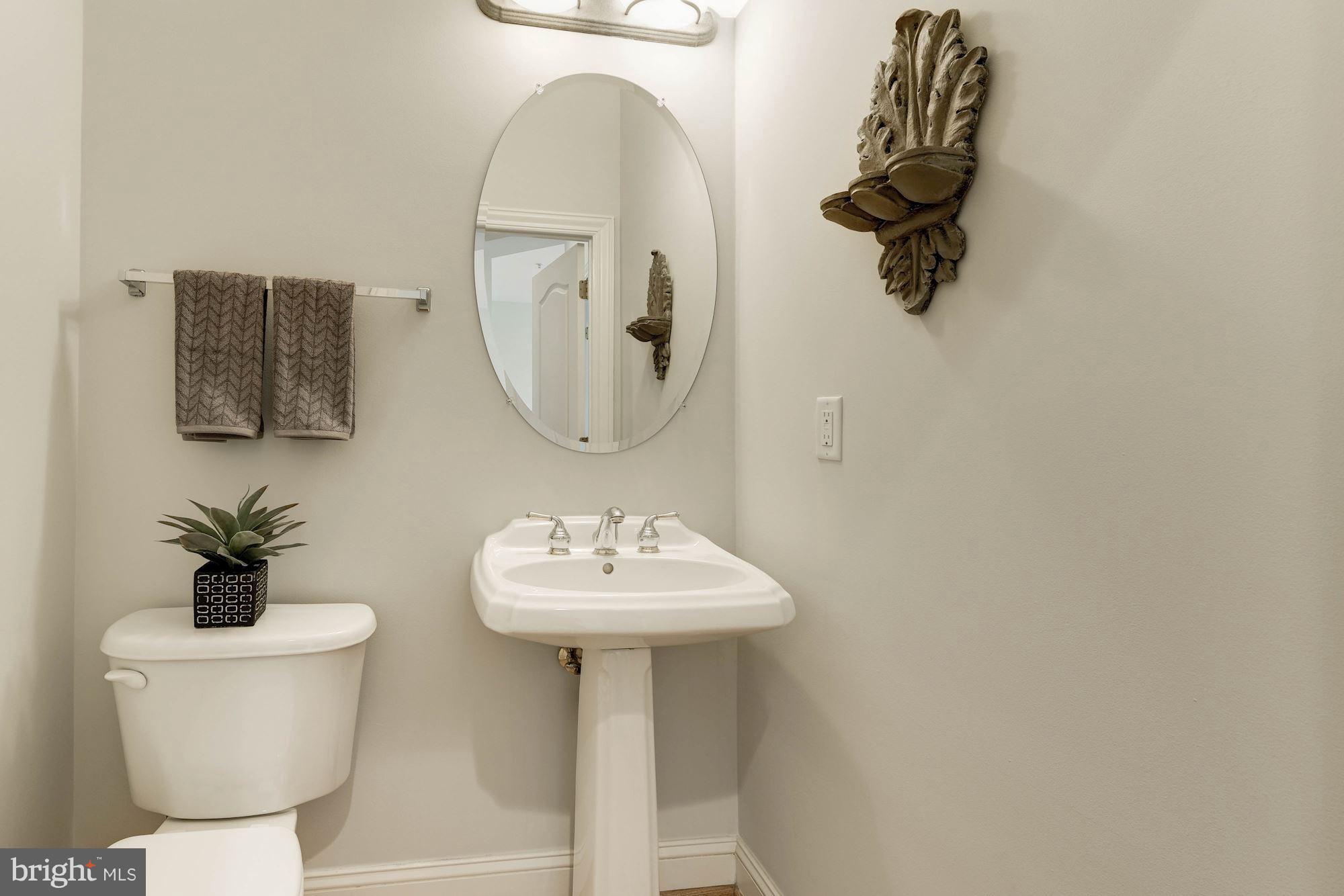 CAMERON STATION - Residential