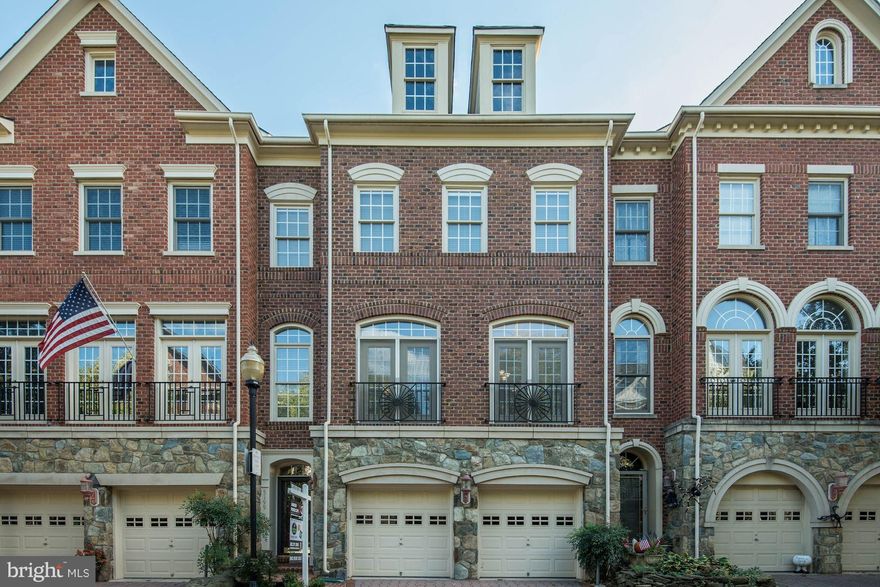 Fresh NEW look! MOTIVATED SELLERS!! Designer neutral paint, modern subway tile backsplash, & staged ready to entertain. Sun flooded sunken Family Room, Cooks dream kitchen, & dinning room with juliet balconies. Master bedroom with bonus loft, remodeled bath, and custom walk-in closet. Fire up the grill on deck off Family room, or relax and unwind in patio with fenced backyard. Close to DC, OT.