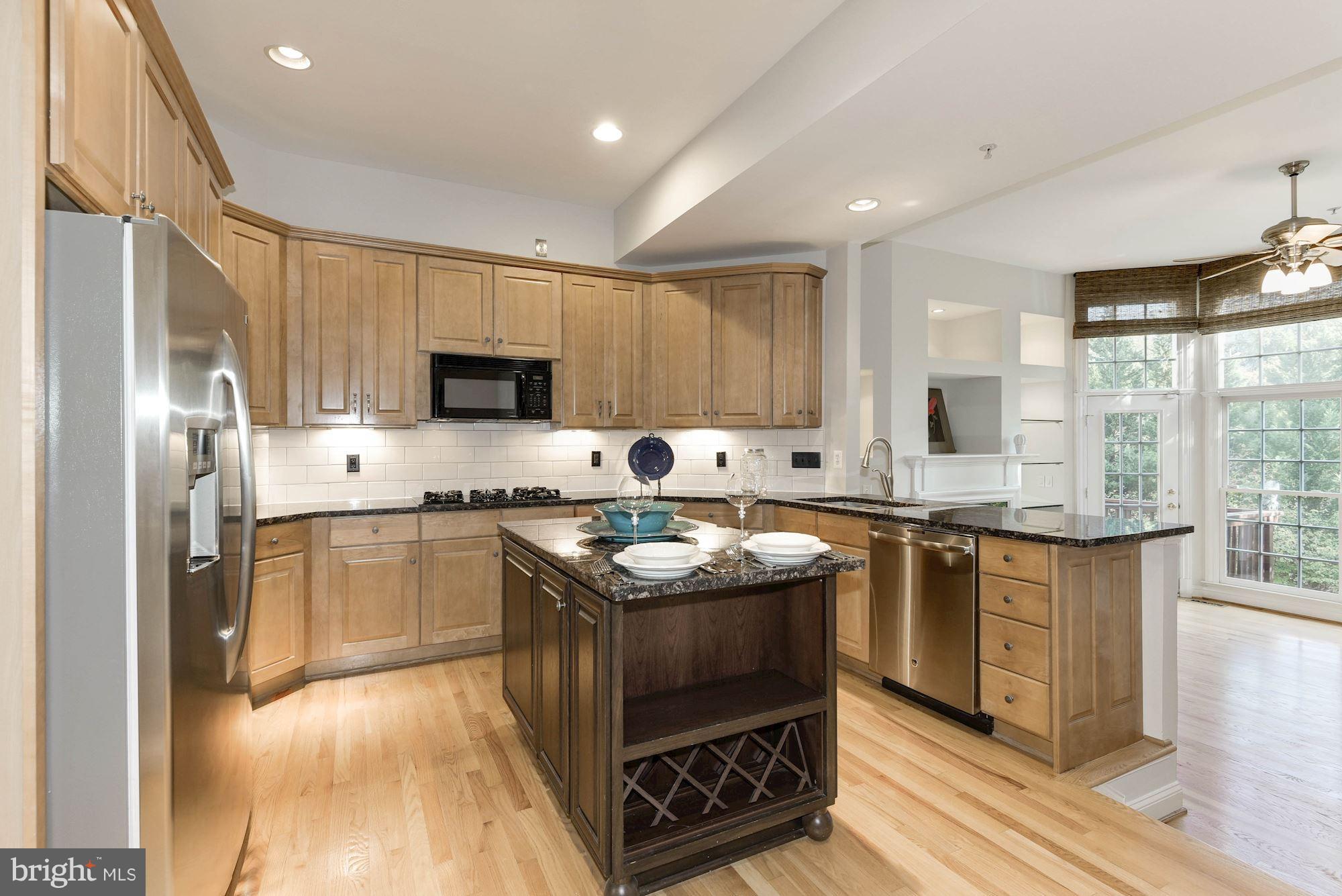 CAMERON STATION - Residential