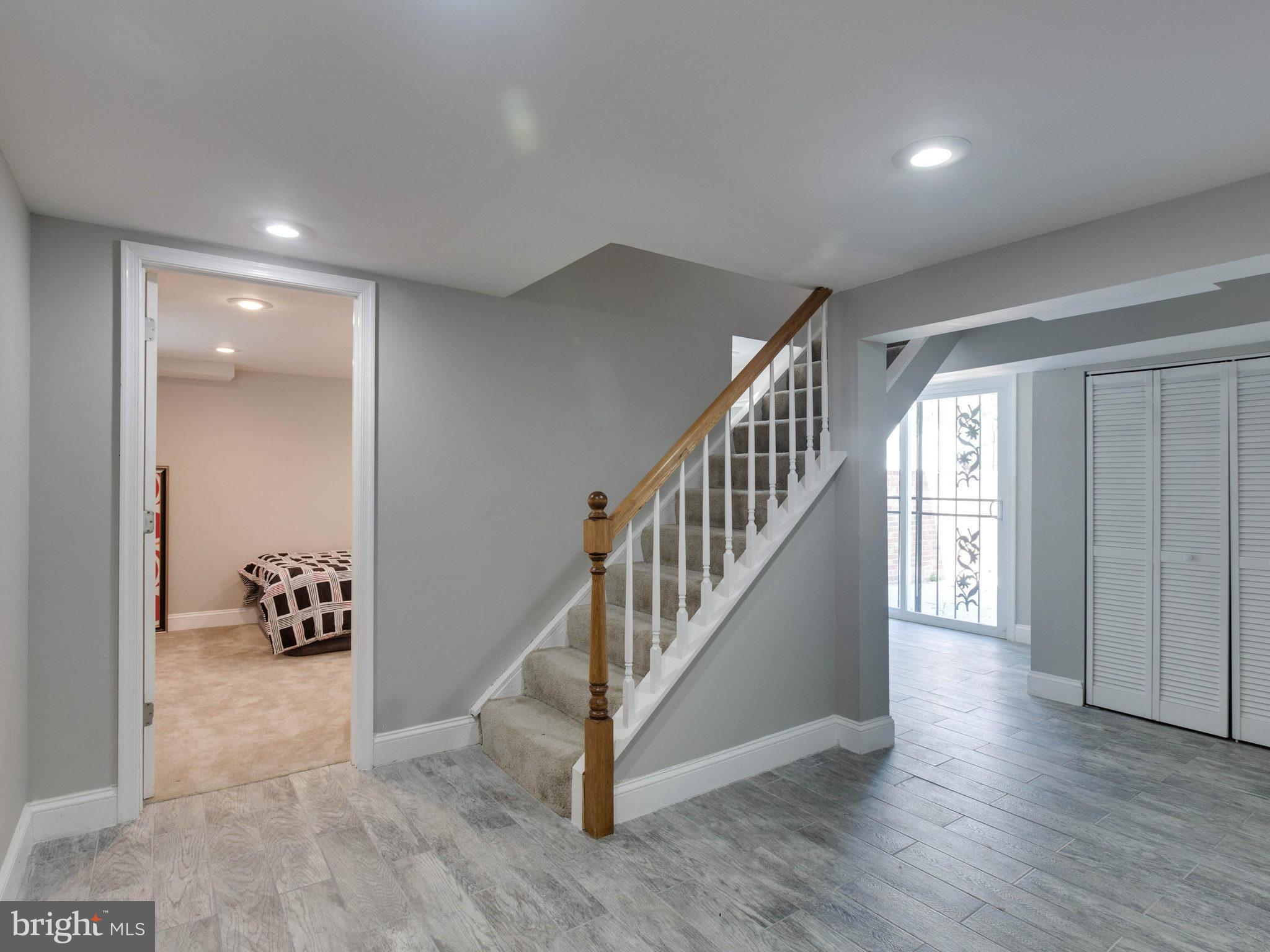 FOREST KNOLLS - Residential