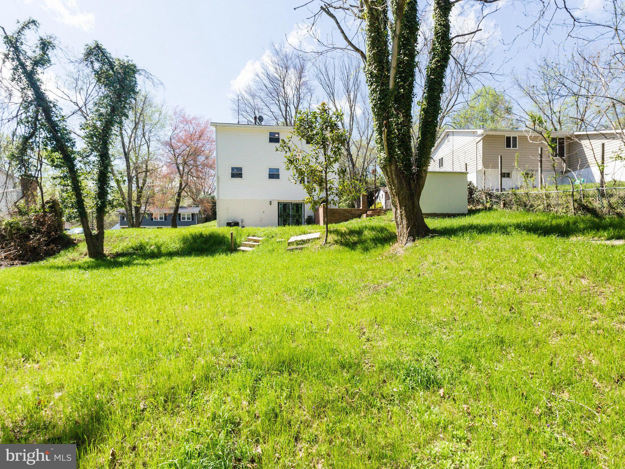 FOREST KNOLLS - Residential