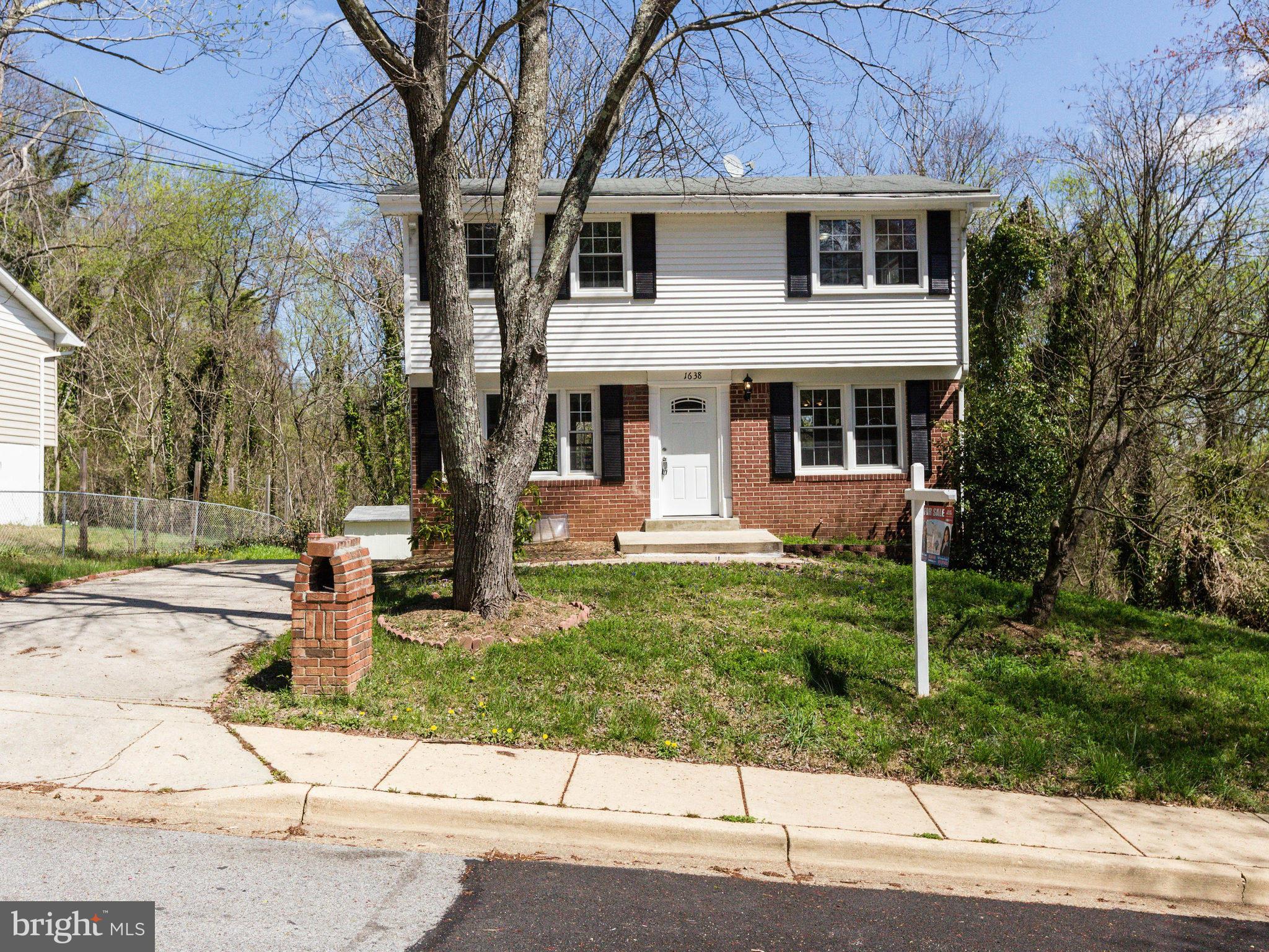 FOREST KNOLLS - Residential