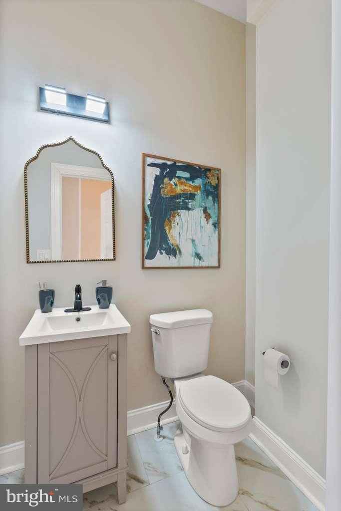 LITTLE ITALY - Residential Lease