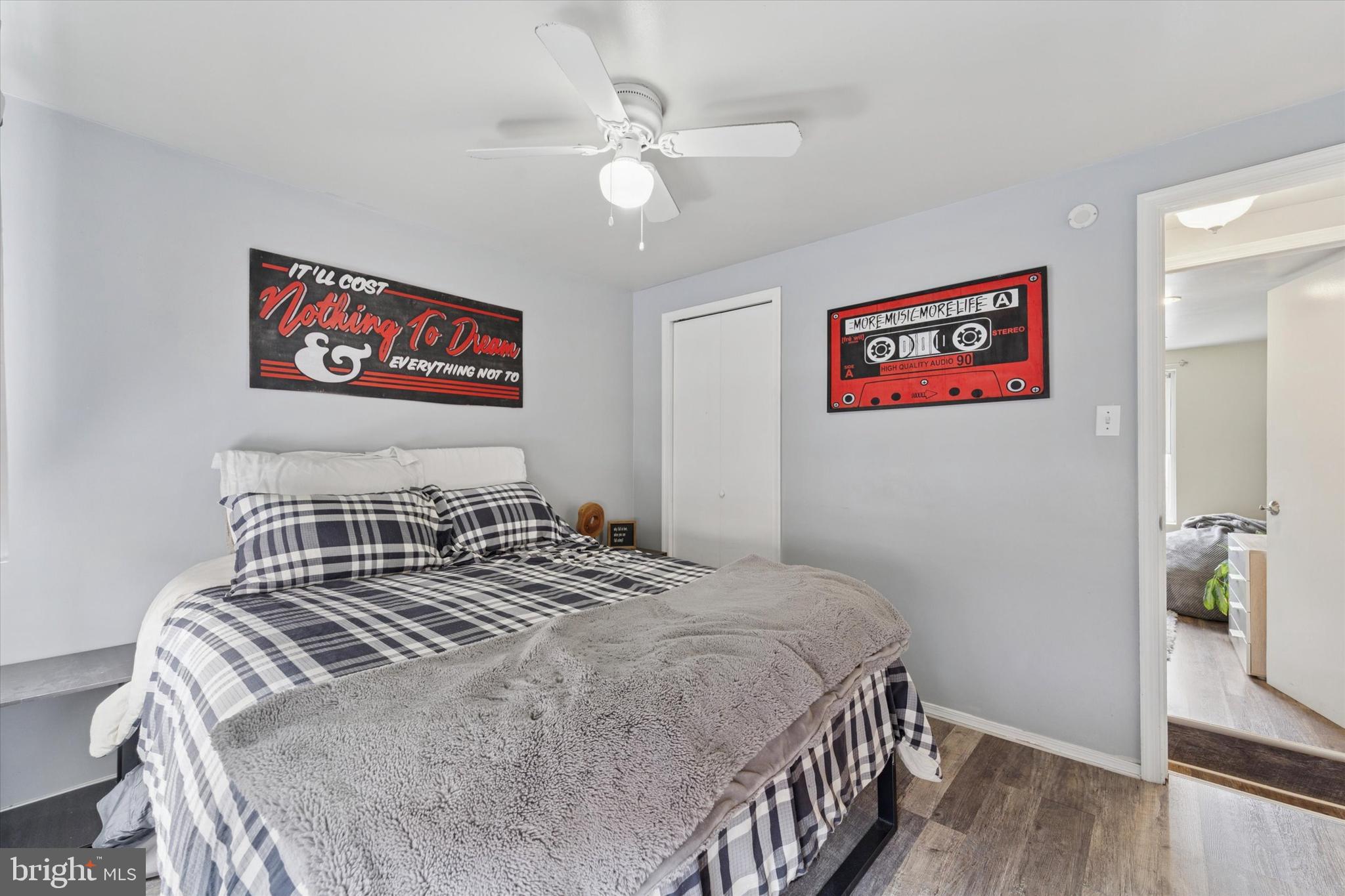 PORT RICHMOND - Residential